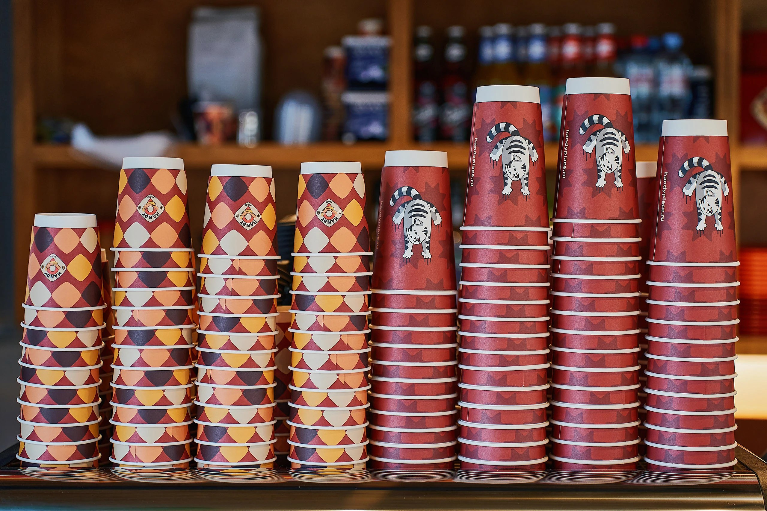 Айдентика HANDY PLACE. Foodcase.pro