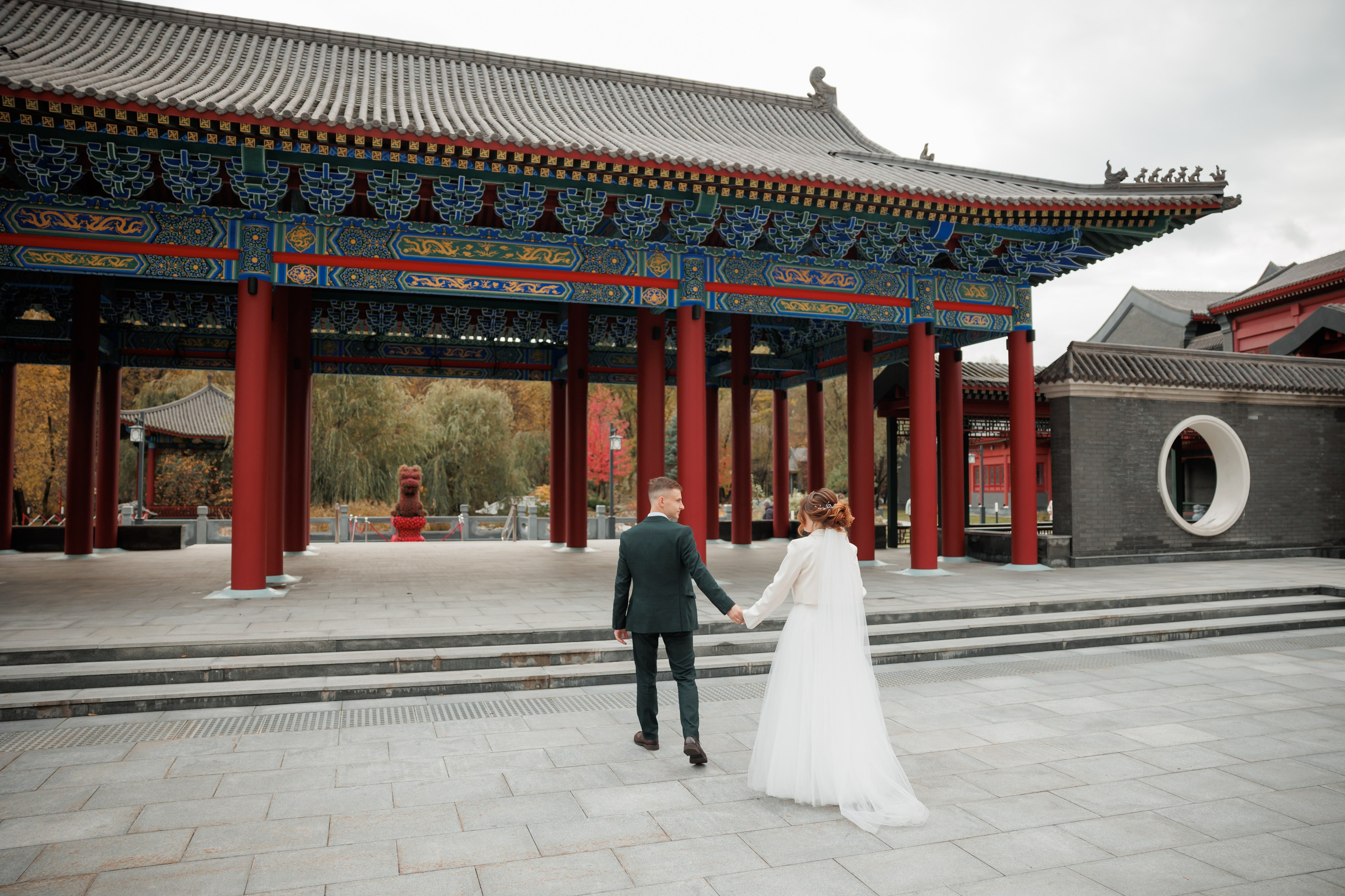 Константин и Дарья, ЗАГС ВДНХ, отель Soluxe, ресторан «Антик». Свадебный и репортажный фотограф (Москва, Королев и другие)