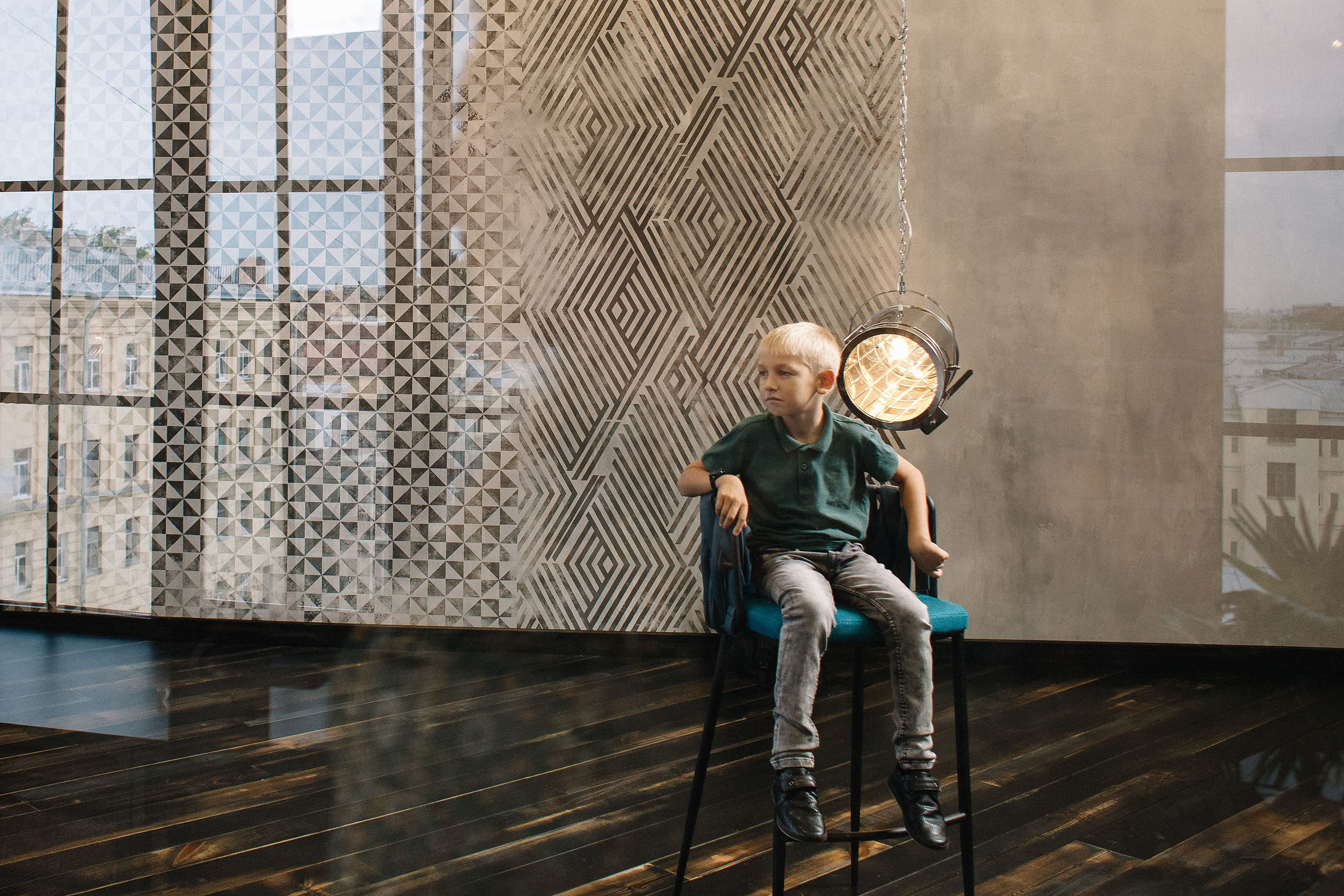 В фотостудии Веретено. Семейный и свадебный фотограф в Майкопе Михаил Мартиросян