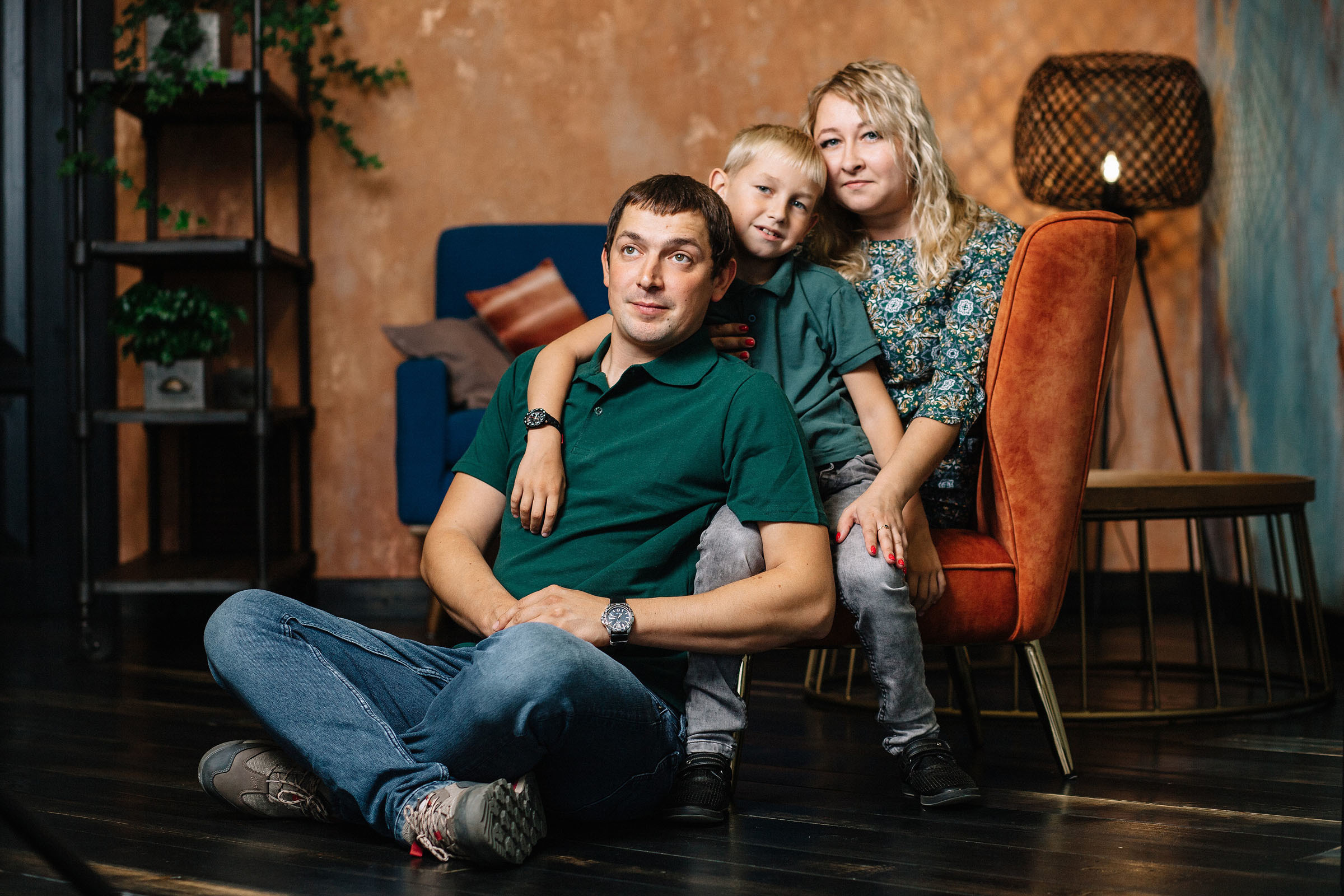 В фотостудии Веретено. Семейный и свадебный фотограф в Майкопе Михаил Мартиросян