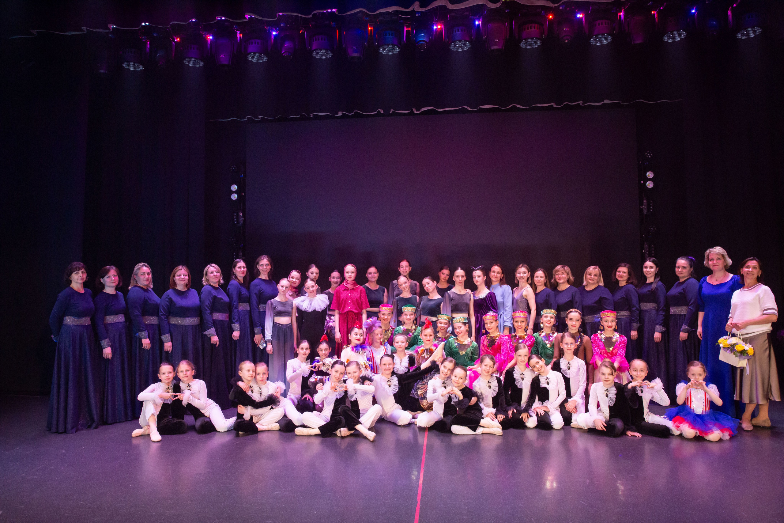 Дк Воровского отчетный концерт. Семейный и детский фотограф Анна Петракова