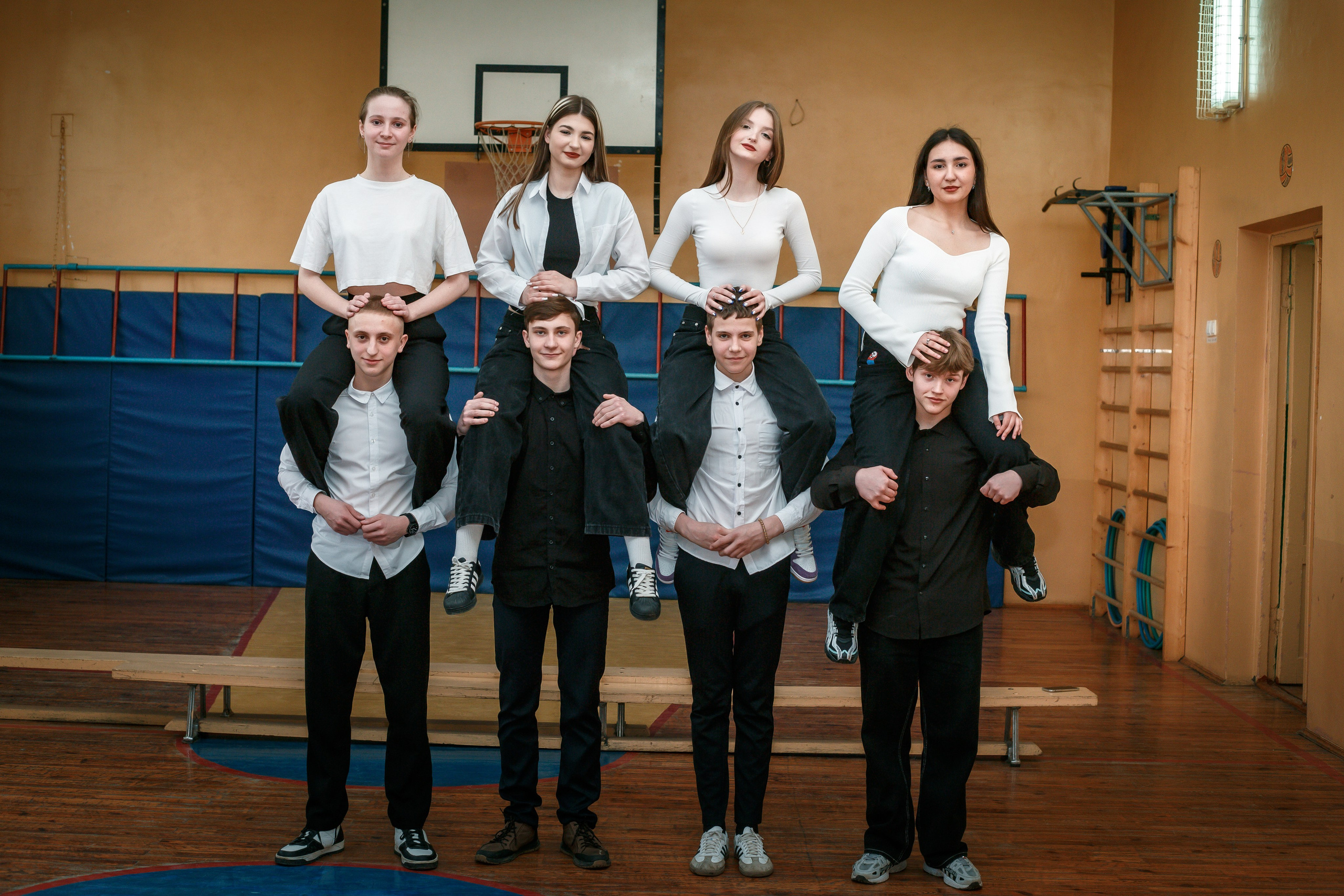 ✓ Выпускные съемки. Фотограф Юрий Якименко. Школьный, семейный и свадебный фотограф в Гоме