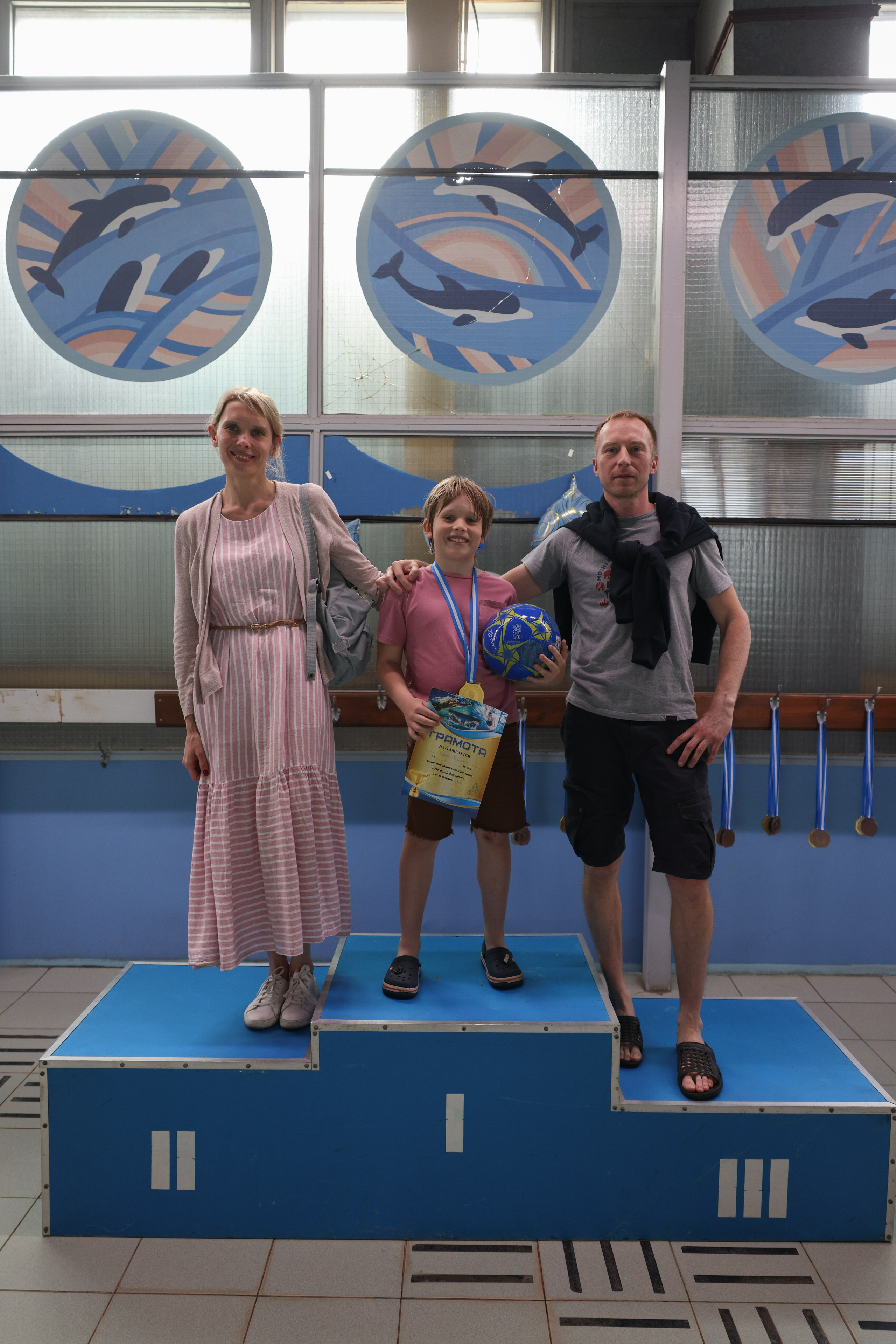 Веселый дельфин. Плавание. Дети 8-9 лет. Фотограф Александр Заломаев