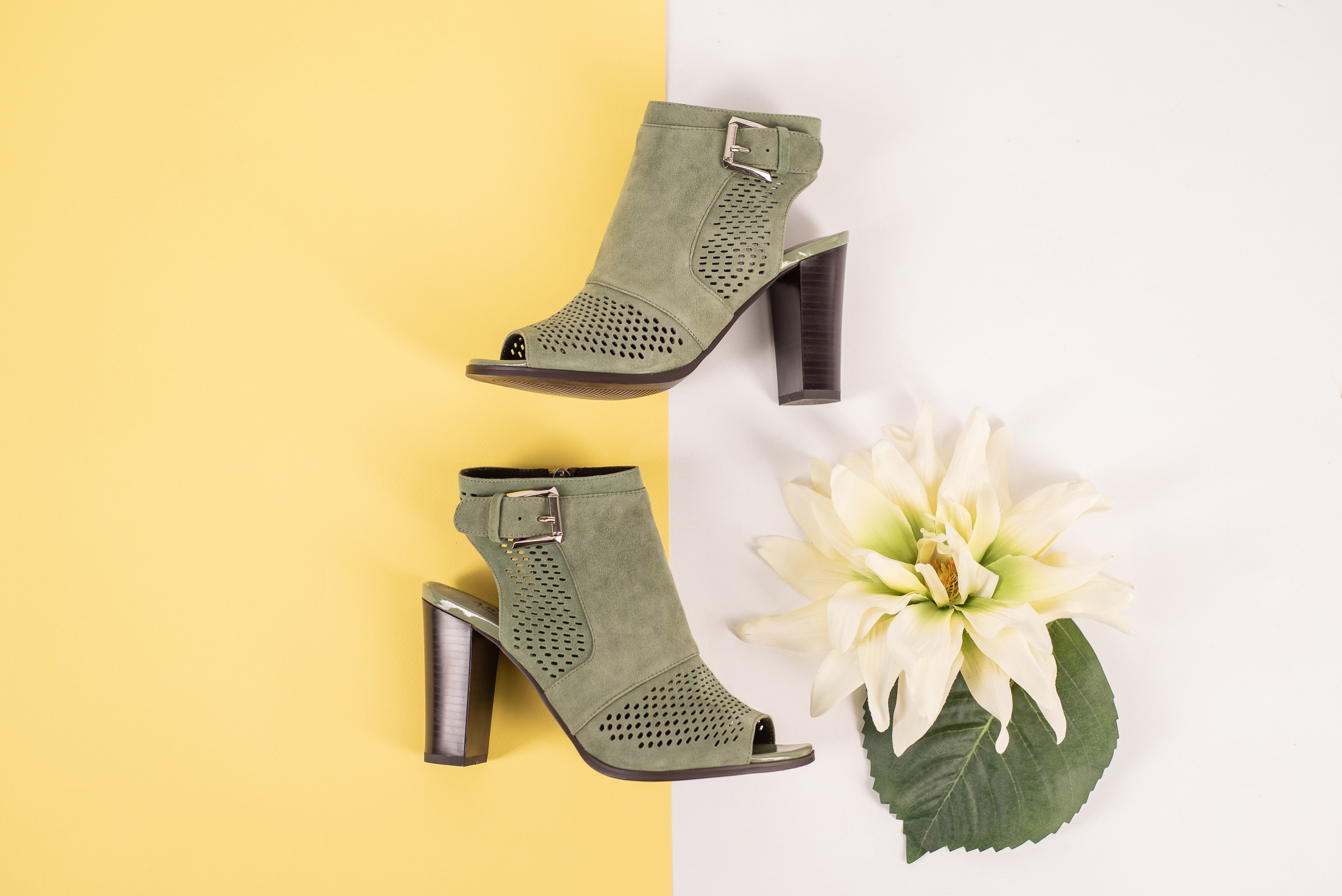 Каталожная съёмка для интернет магазинов. Автопортретная фотостудия в Казани