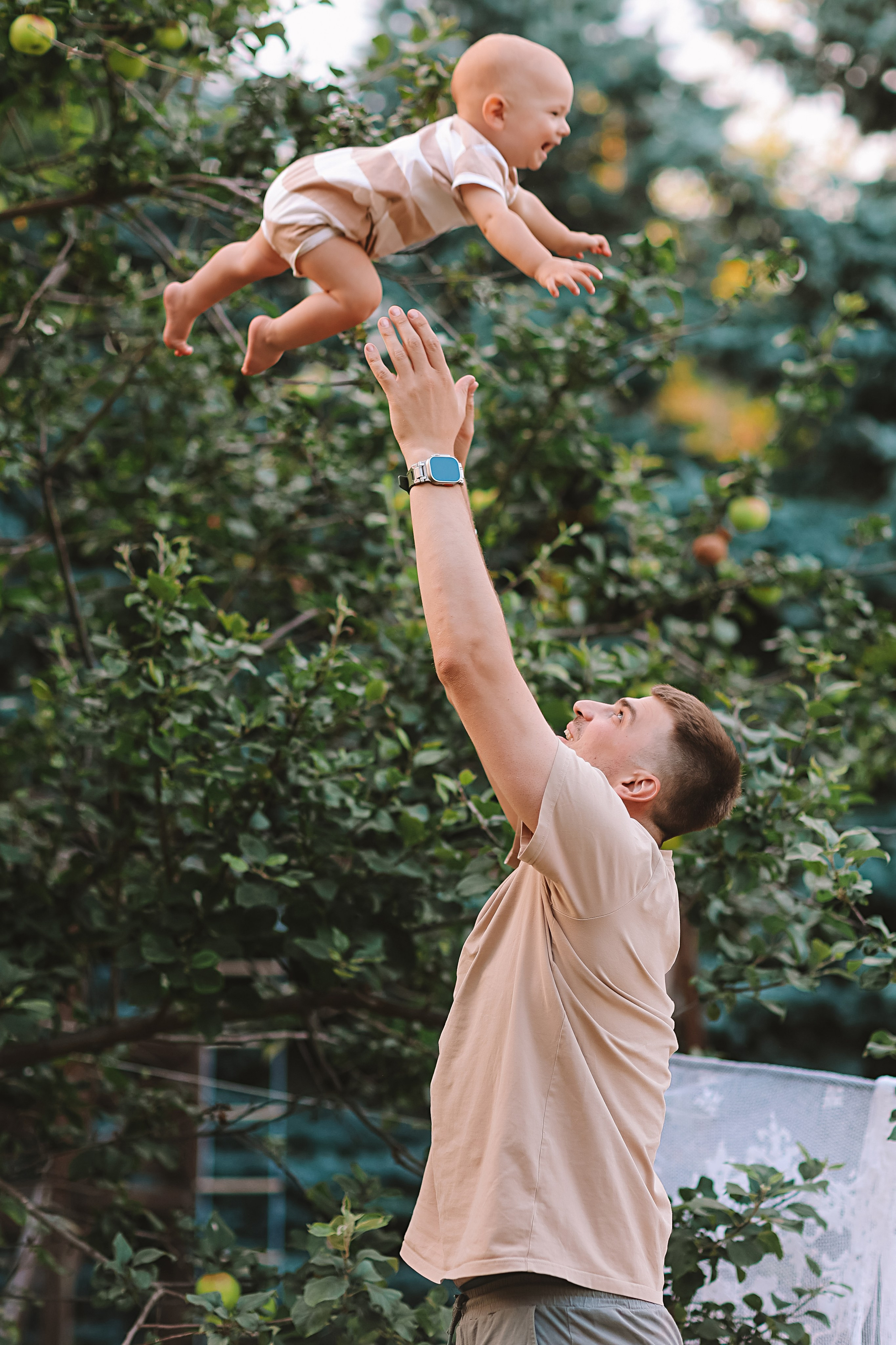 Яблоки. Семейный фотограф Тюмень, фотограф на роды Салмина Мария