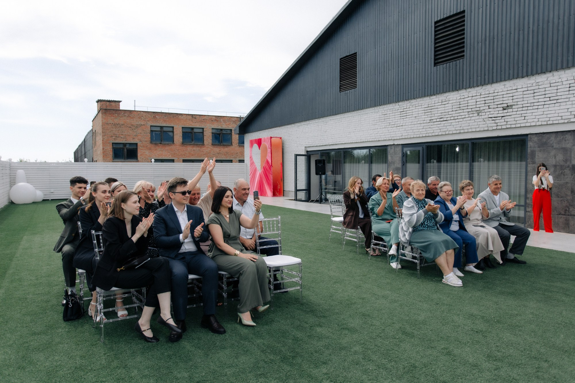 Кирилл и Карина. Свадебный и портретный фотограф в Омске Антон Карев