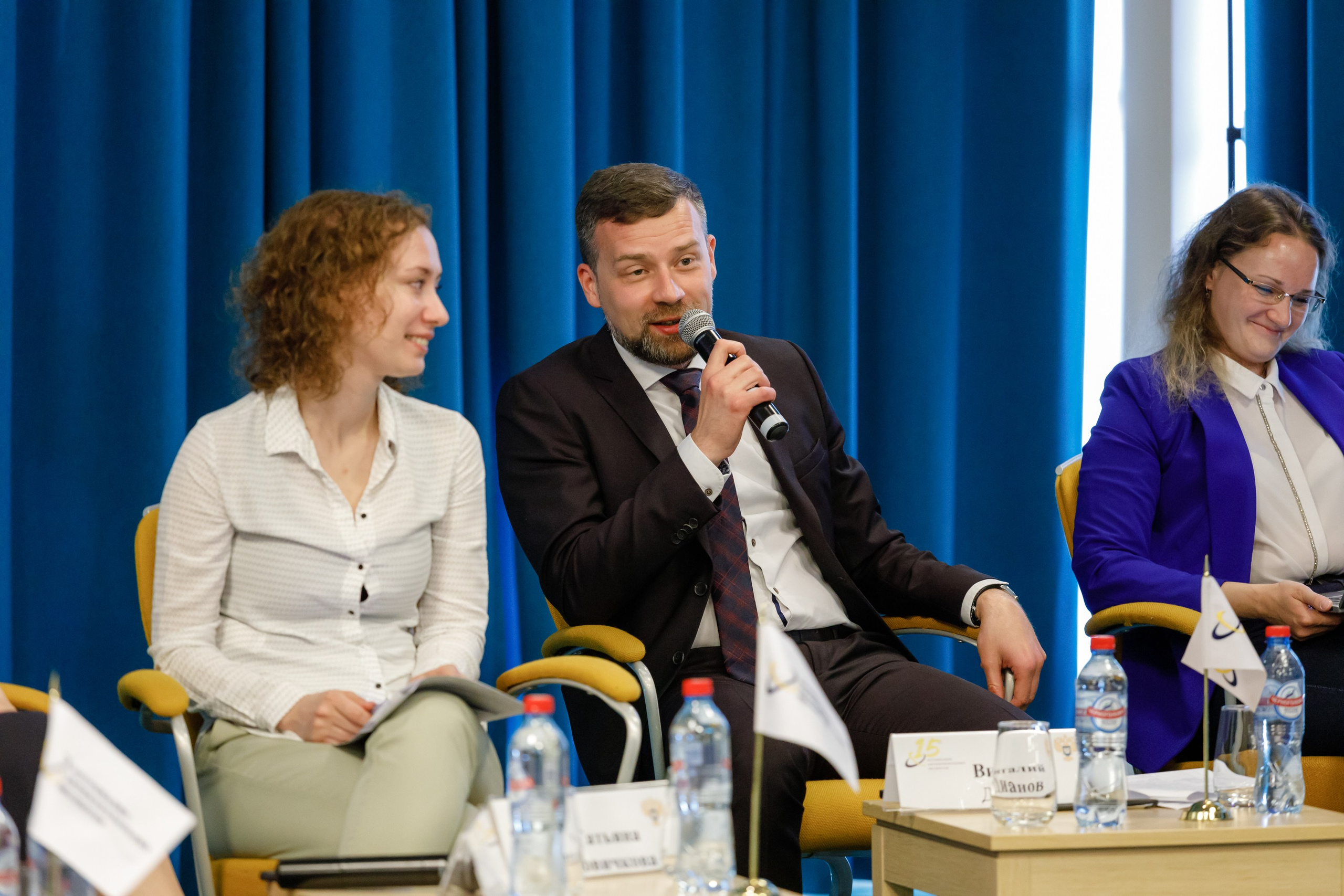 Конференция. COSMOS. Свадебный фотограф в Ярославле Анастасия Архипова