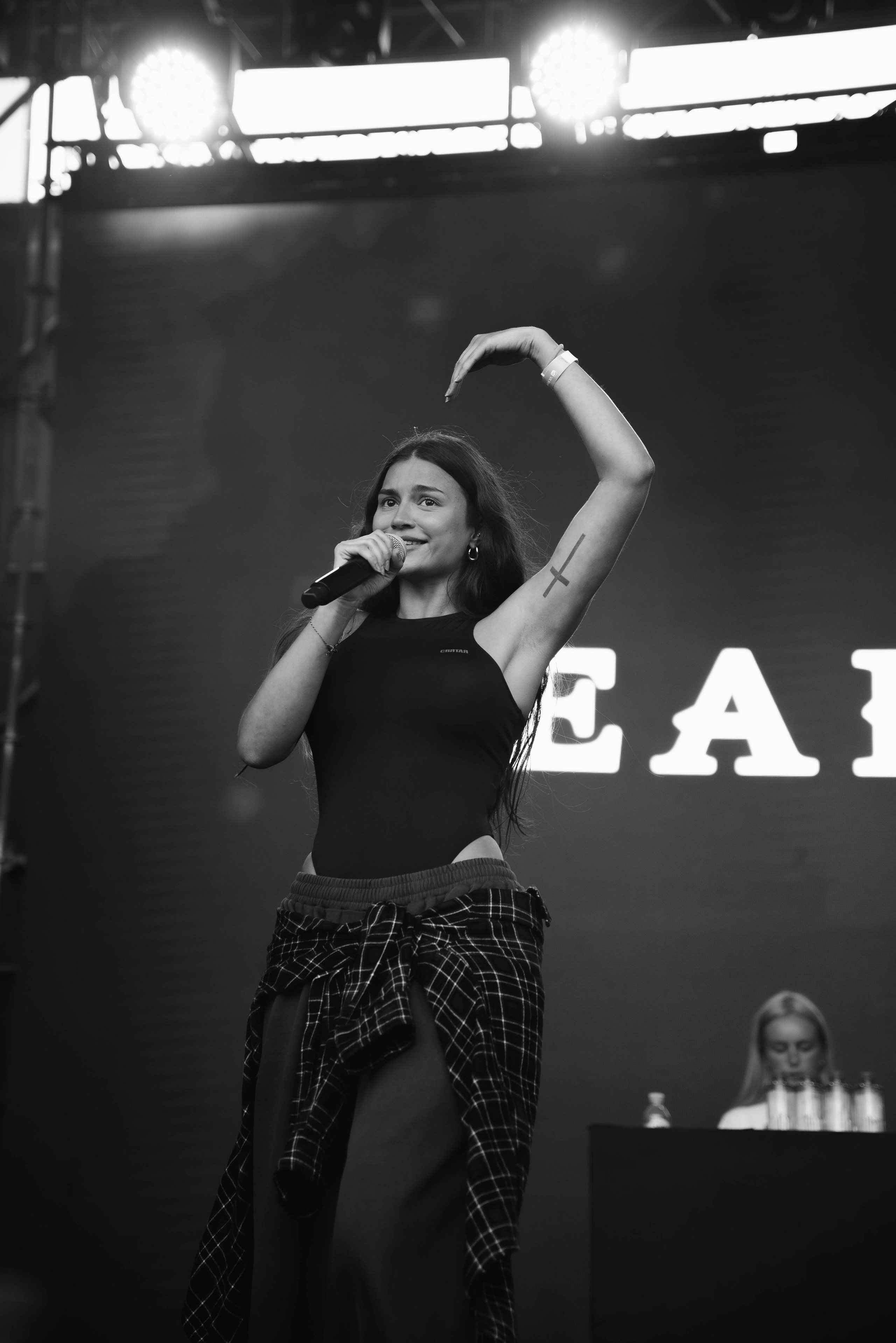 Концерт NKEEI, ARTEM SHILOVETS, UNIQE. Фотограф Нетбай Ксения в Москве Калуге