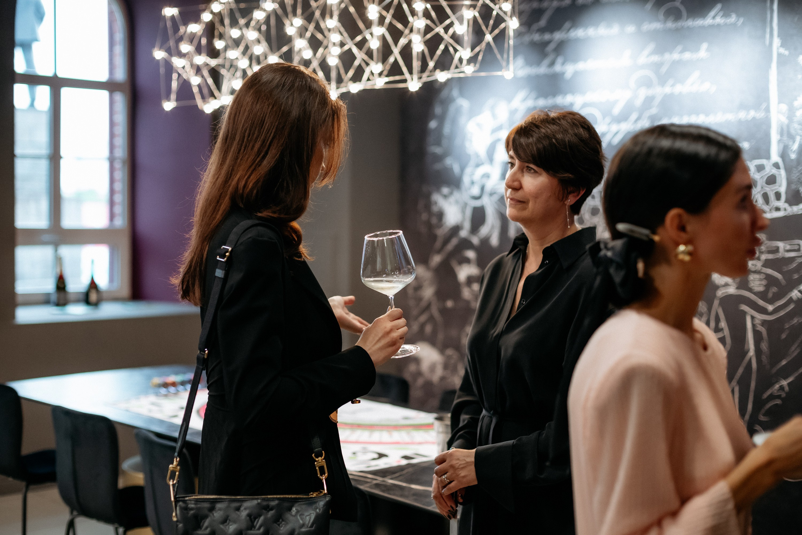 BY SIMPLE ВИНОТЕКА — ОТКРЫТИЕ. СВОИ. ФОТООТЧЕТЫ-СОБЫТИЯ-МЕСТА