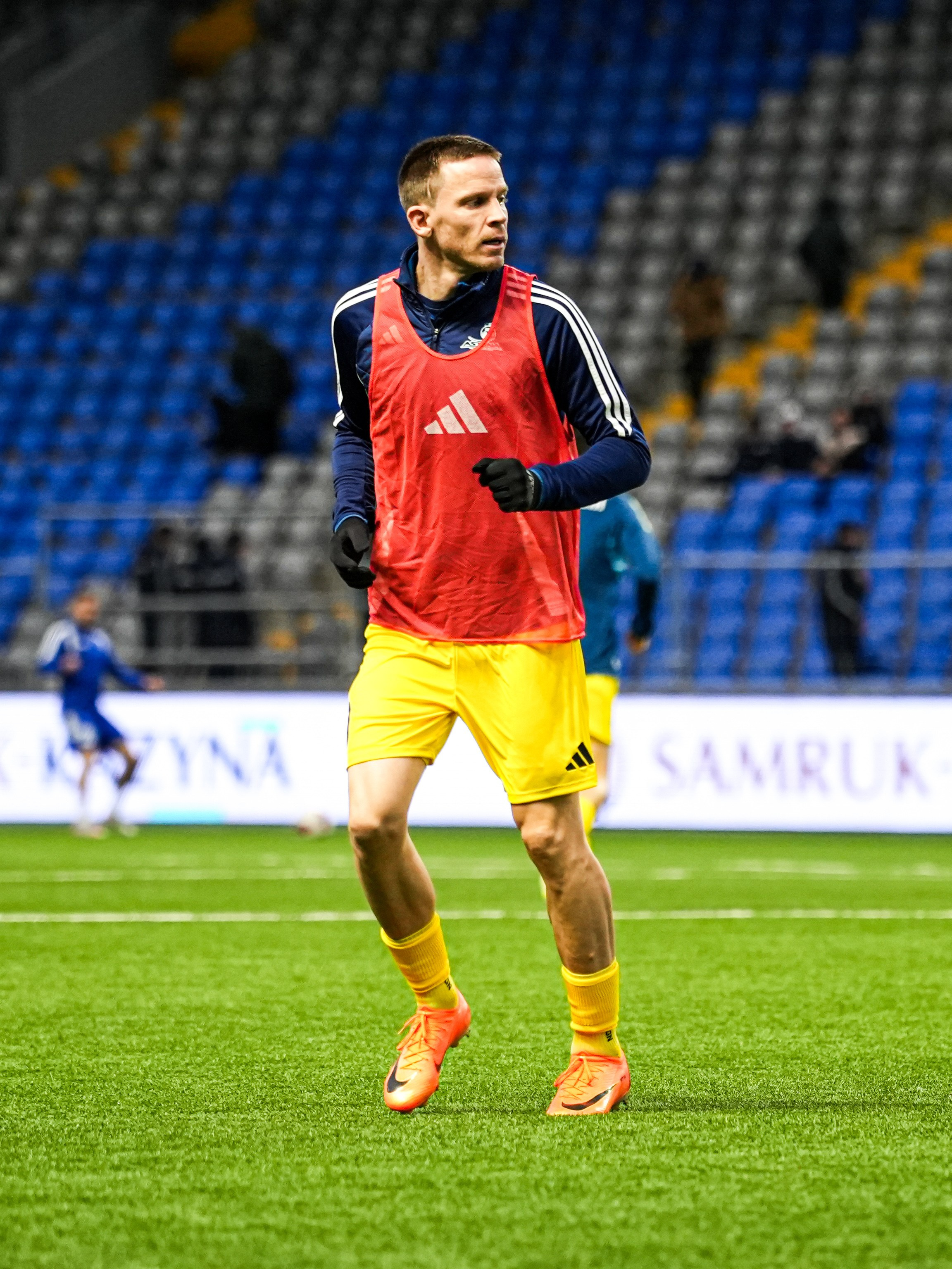 FC ASTANA. Здравствуйте Меня зовут Берден Ансар, Я профессиональный фотограф