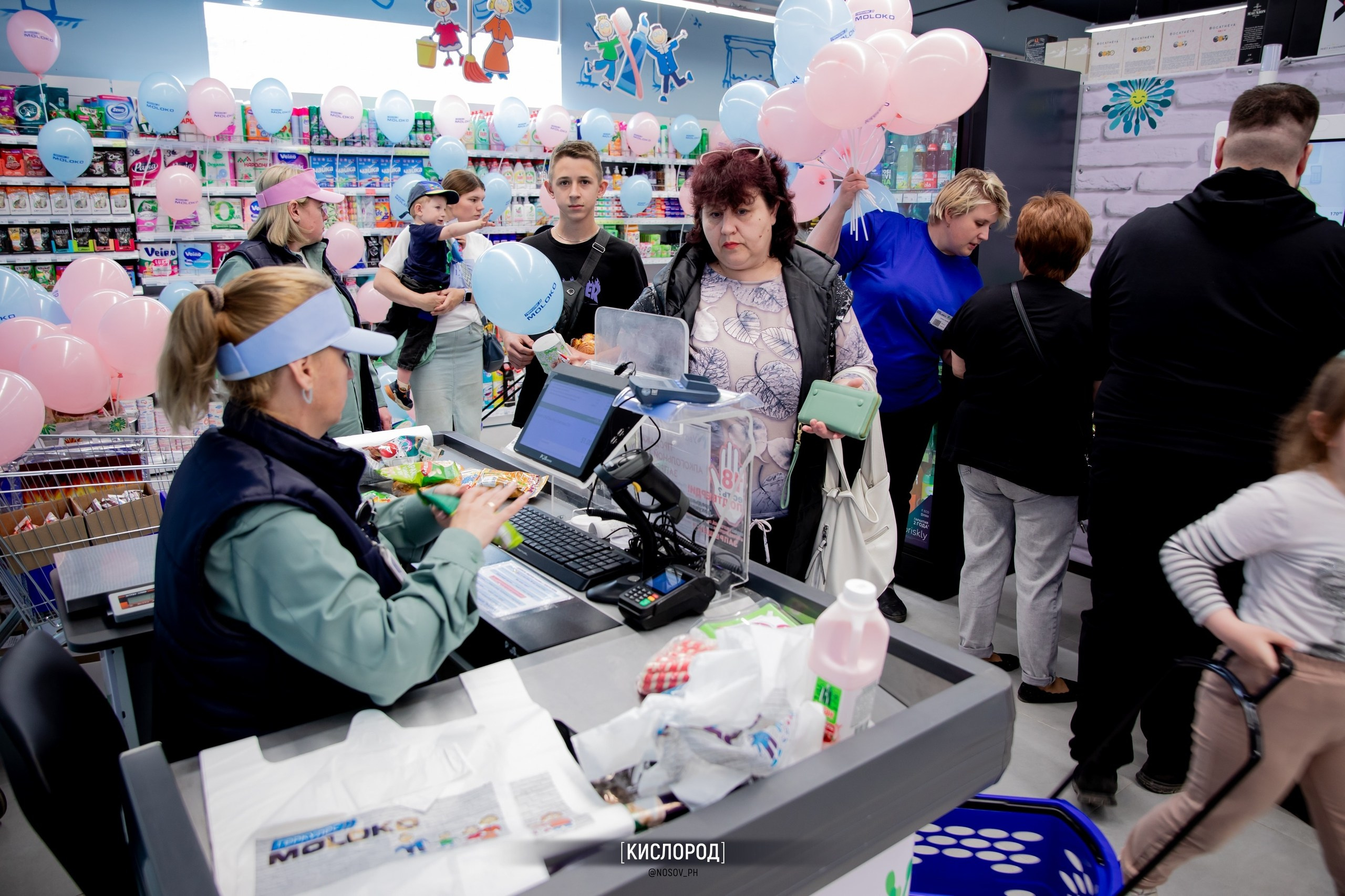 Репортажная съемка с открытий магазинов. Свадебный, репортажный и фуд фотограф в Донецке и Макеевке Носов Дмитрий