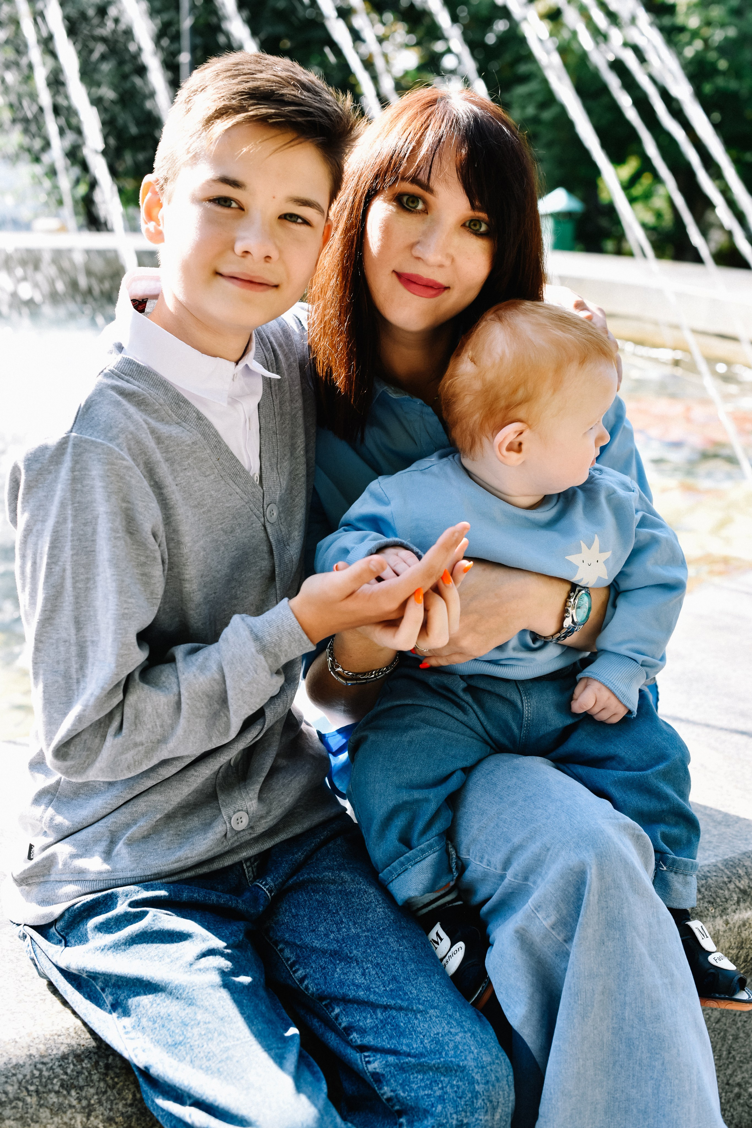 Прогулка Олеси, Льва и Ванечки