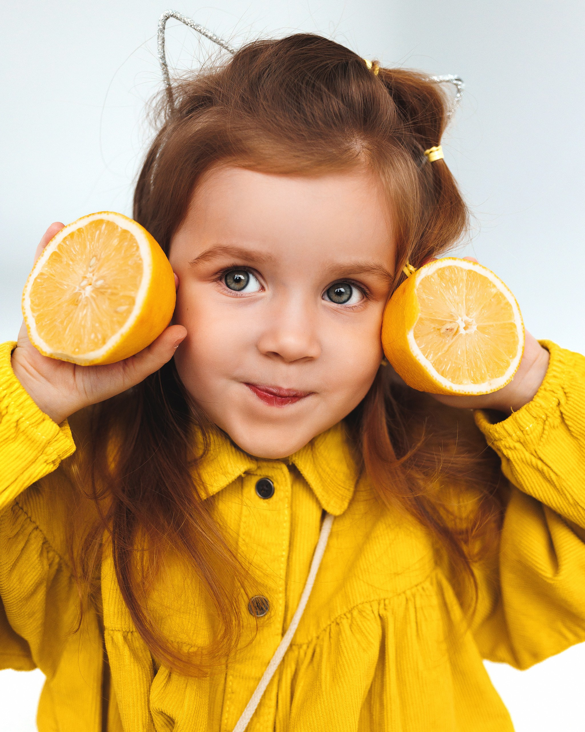 Детская фотосессия. Первая съемка Матильды в студии