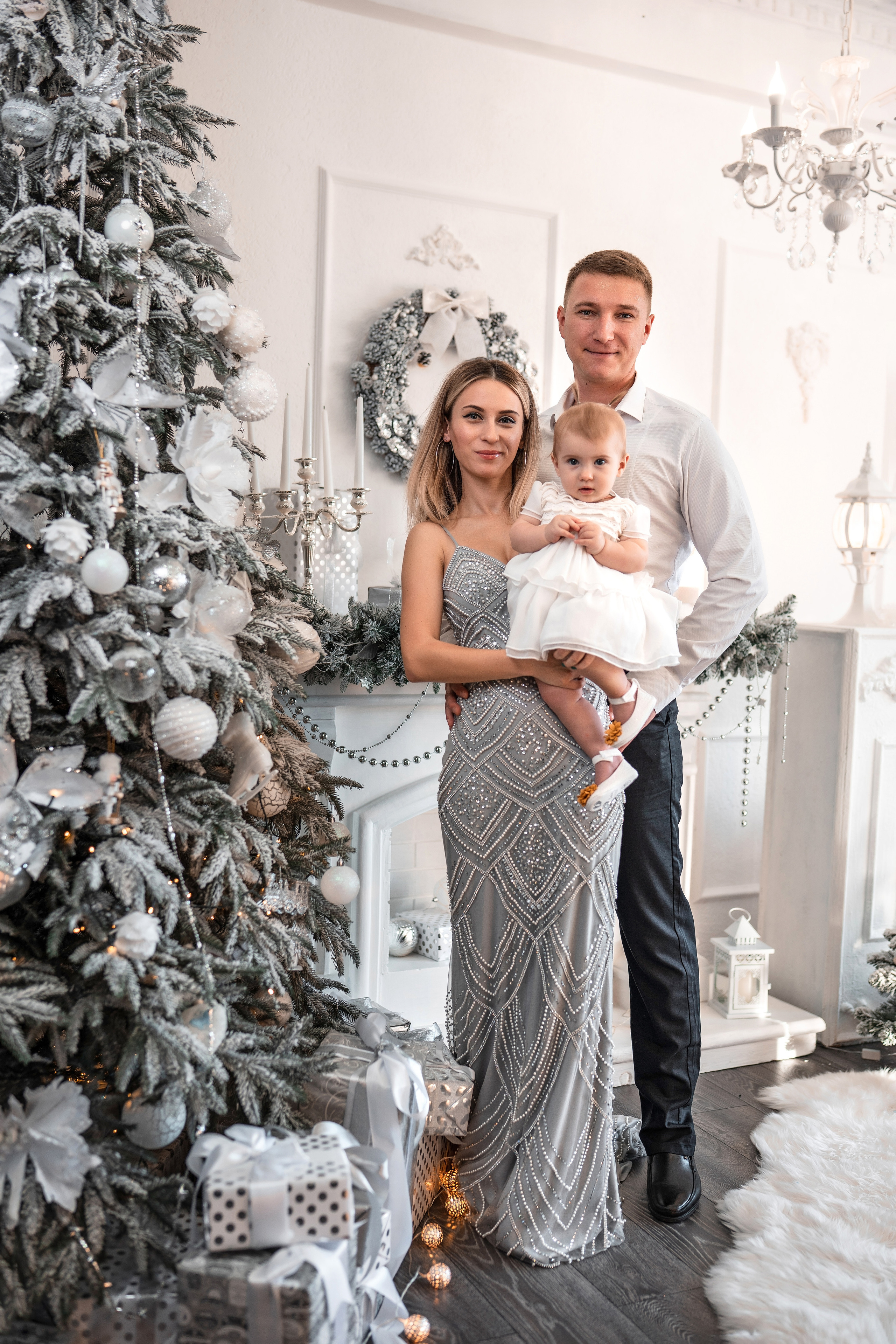 Семейная фотосессия в студии Сочи. Фотограф Сочи