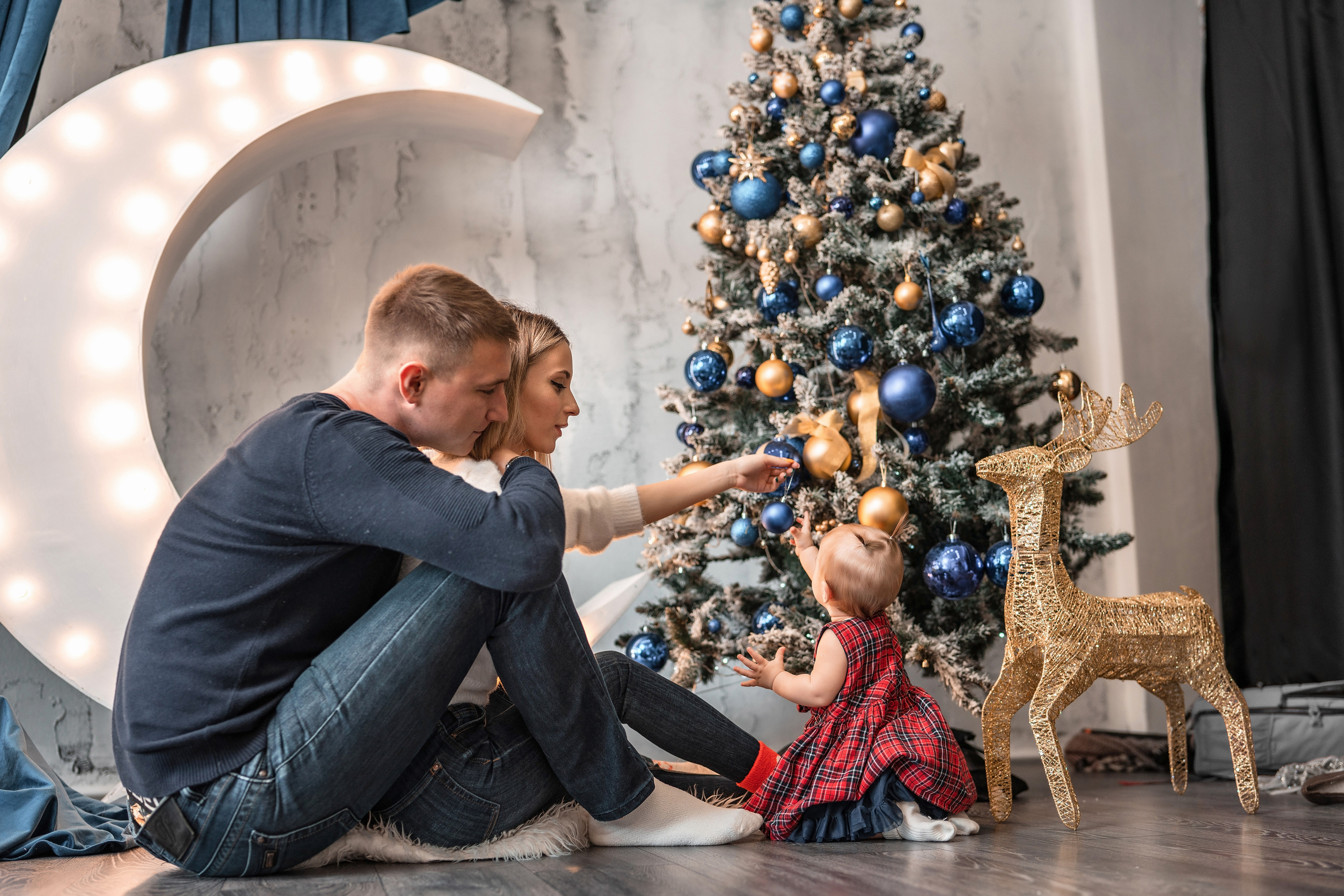 Семейная фотосессия в студии Сочи. Фотограф Сочи