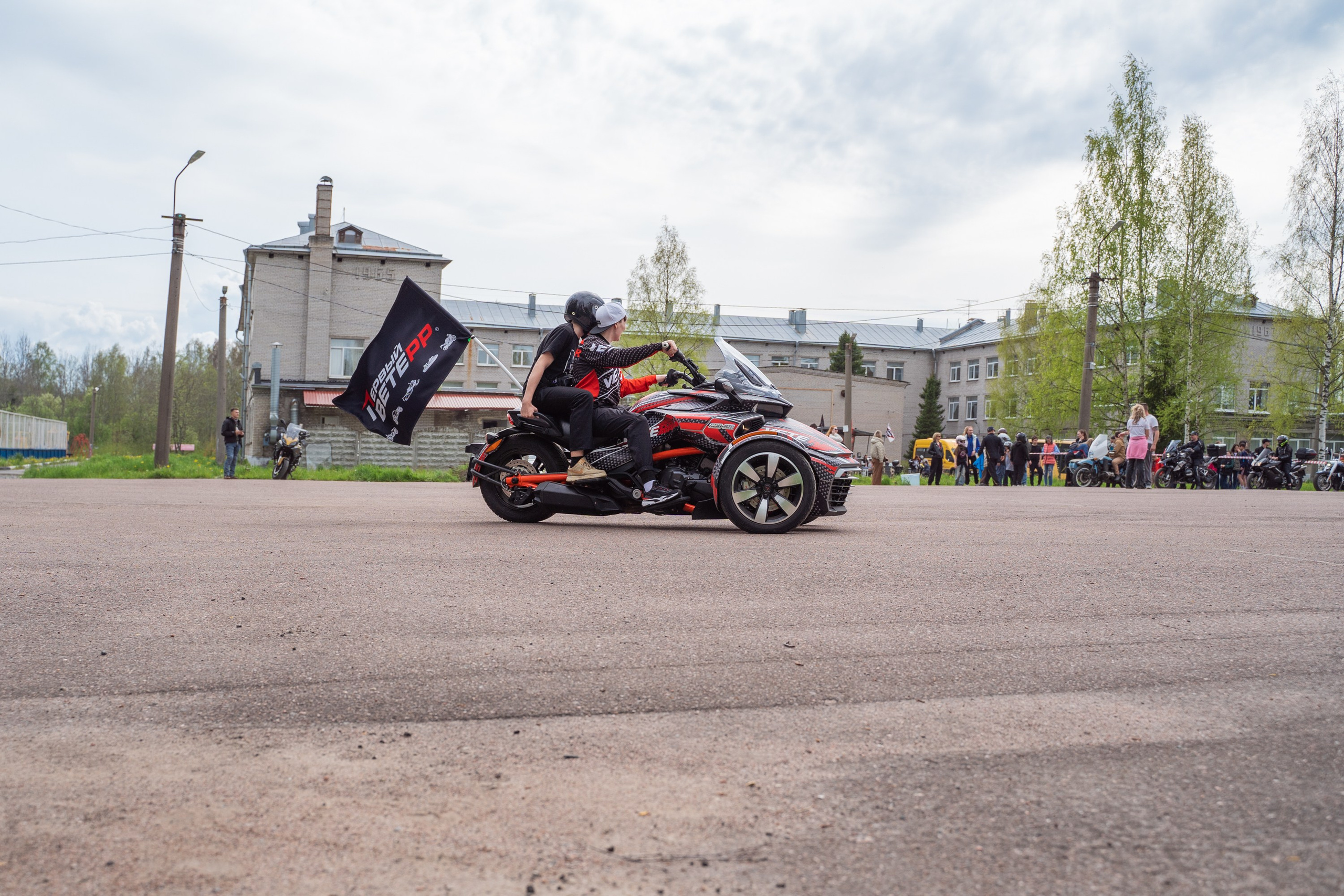 Мотоциклы —репортажная фотосъемка в Санкт-Петербурге. Свадебный, семейный, портретный, репортажный фотограф в Санкт-Петербурге