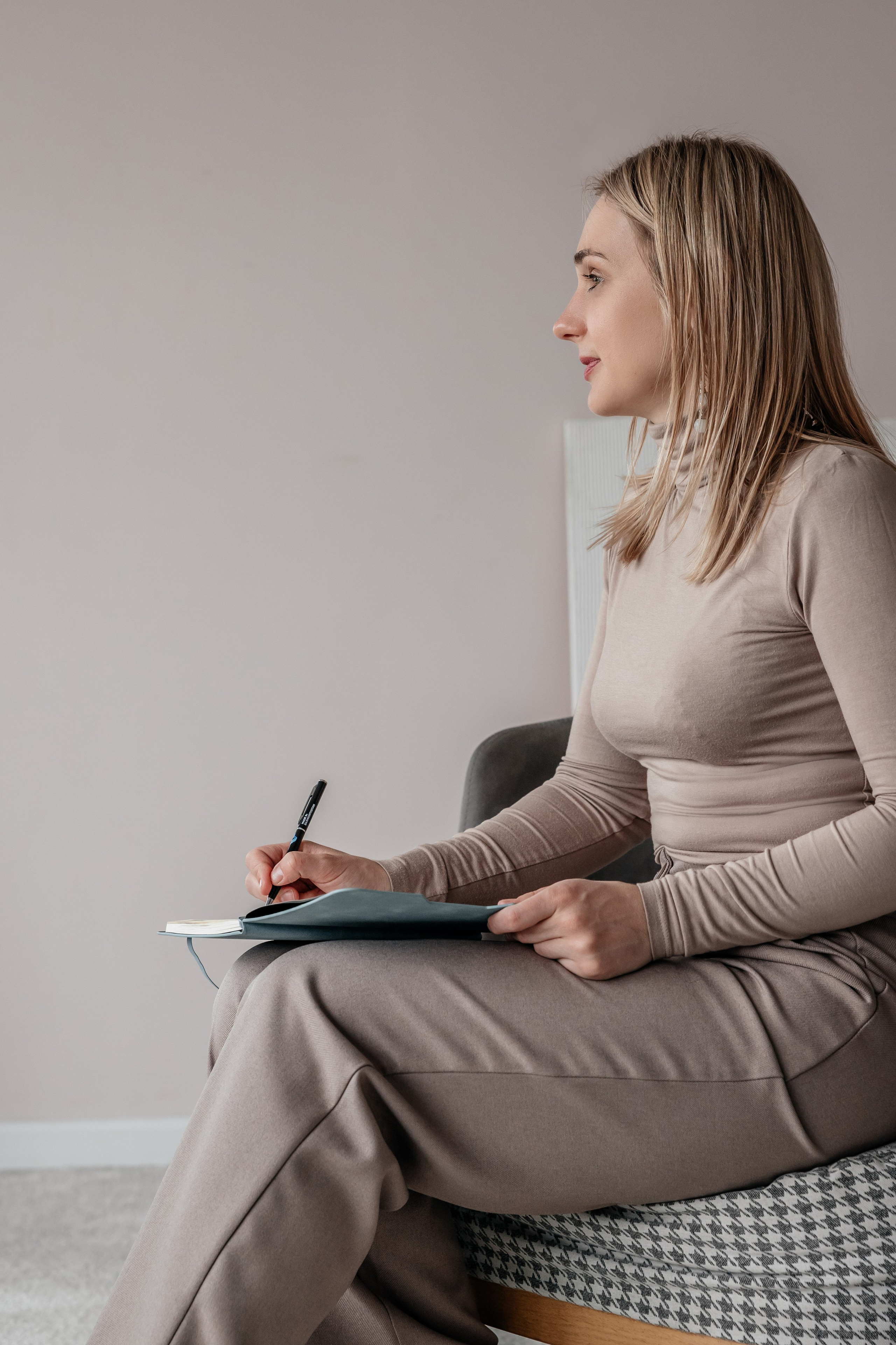 Света — контентная съемка таргетолога. Семейный и свадебный фотограф Минск, Барановичи Ольга Пахомова