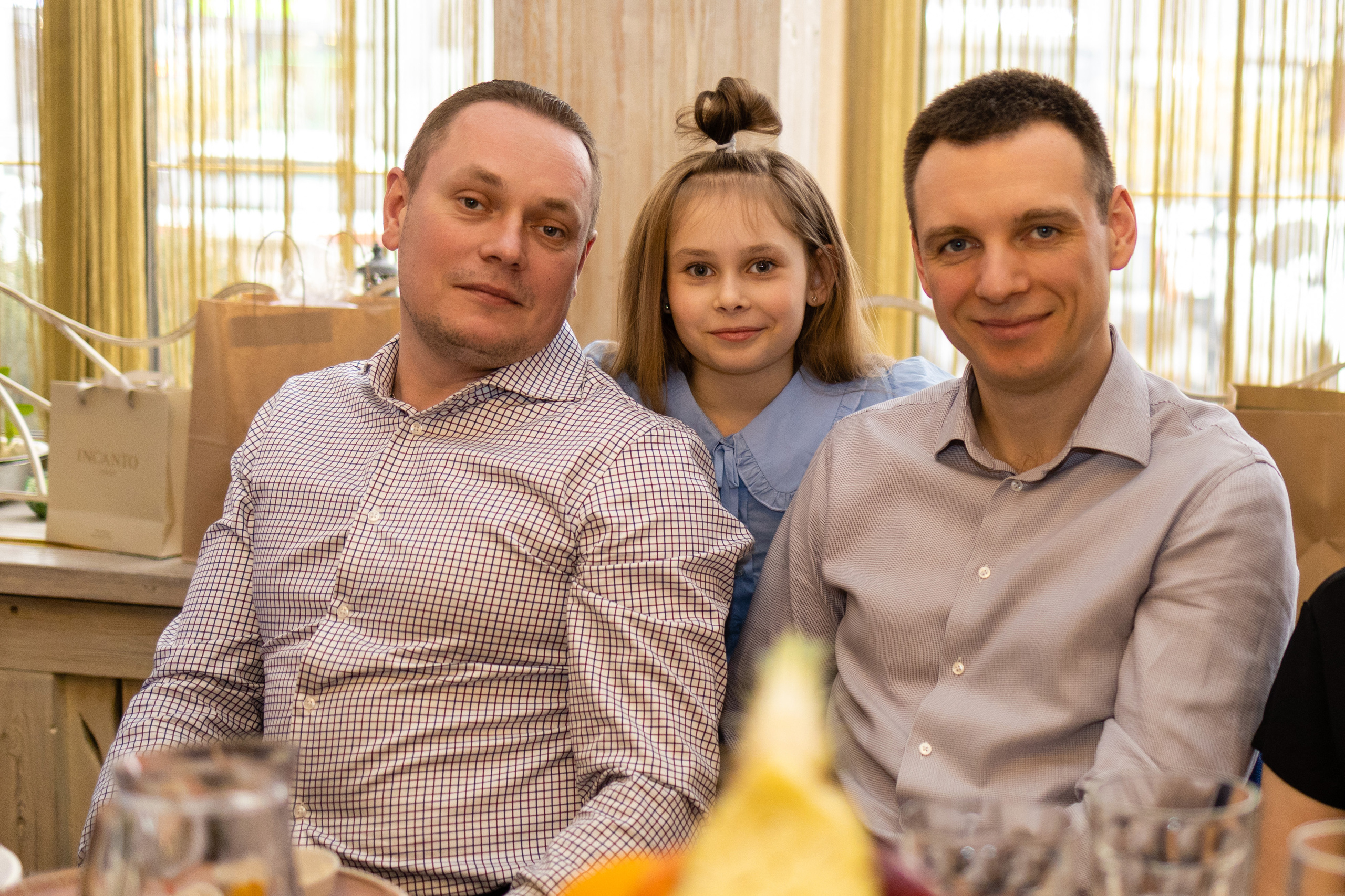 Празднование дня рождения в ресторане. Репортажный и студийный фотограф в Москве — Софи