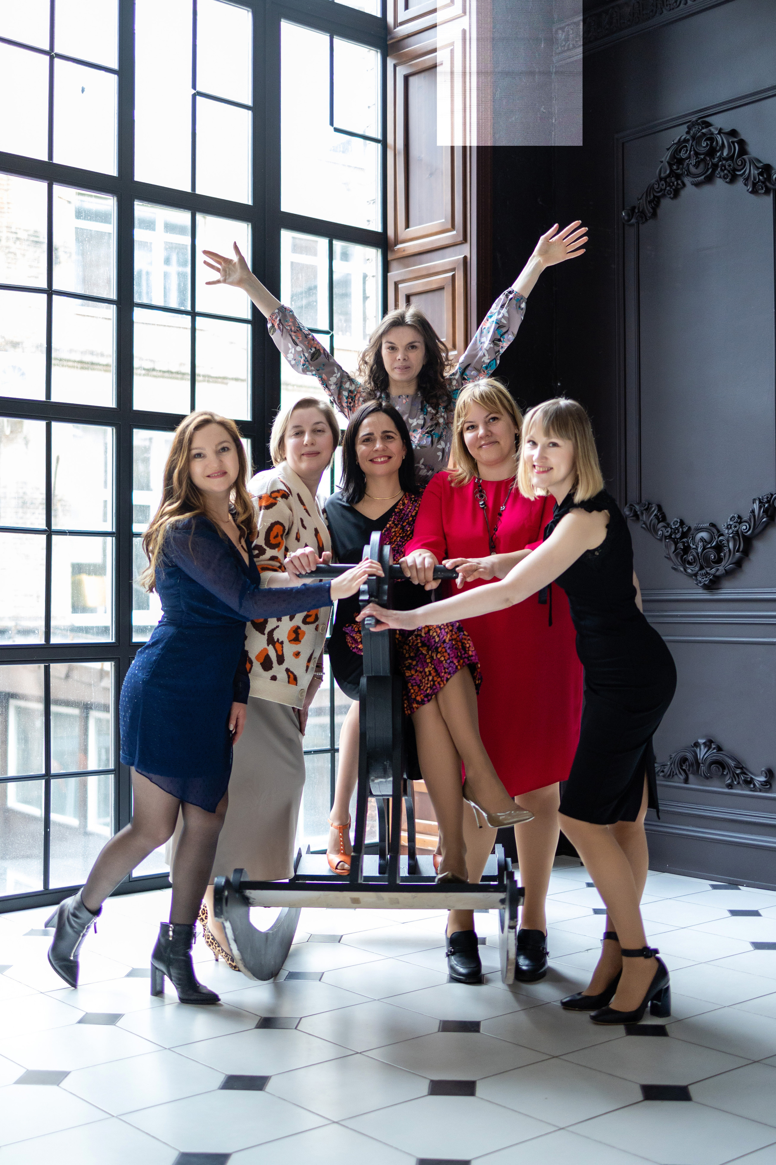 Празднование дня рождения в фотостудии. Репортажный и студийный фотограф в Москве — Софи