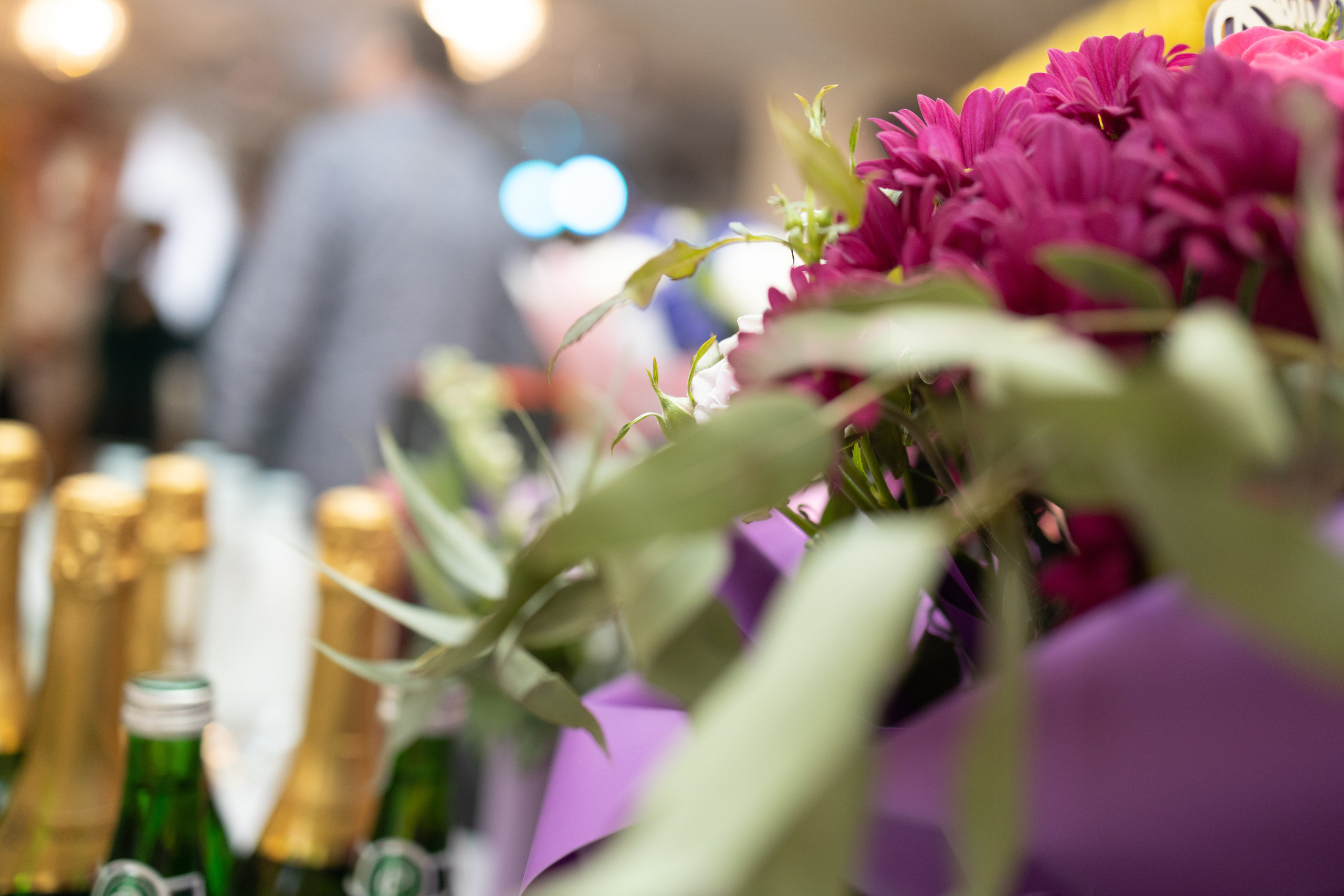 Празднование дня рождения в ресторане. Репортажный и студийный фотограф в Москве — Софи