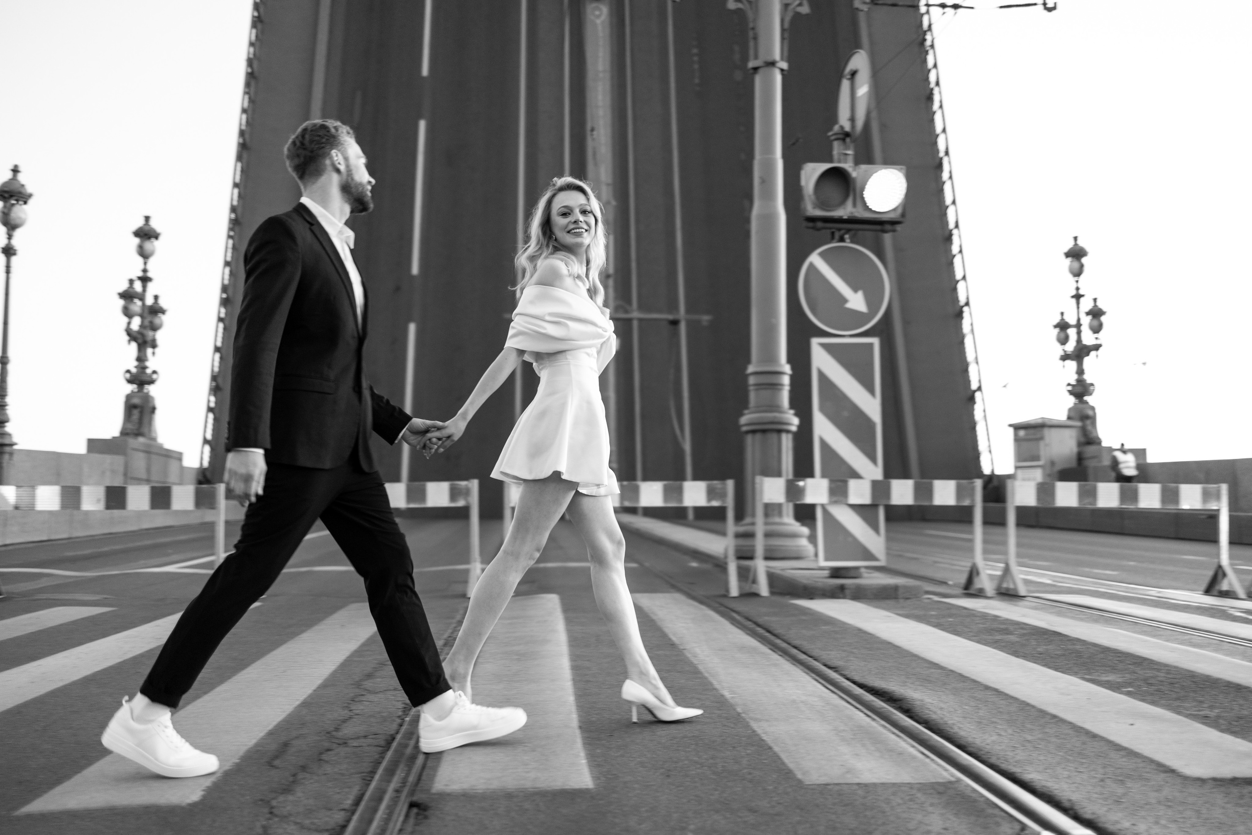 Белое платье, белая фата, белые ночи…. Репортажный и студийный фотограф в Москве — Софи