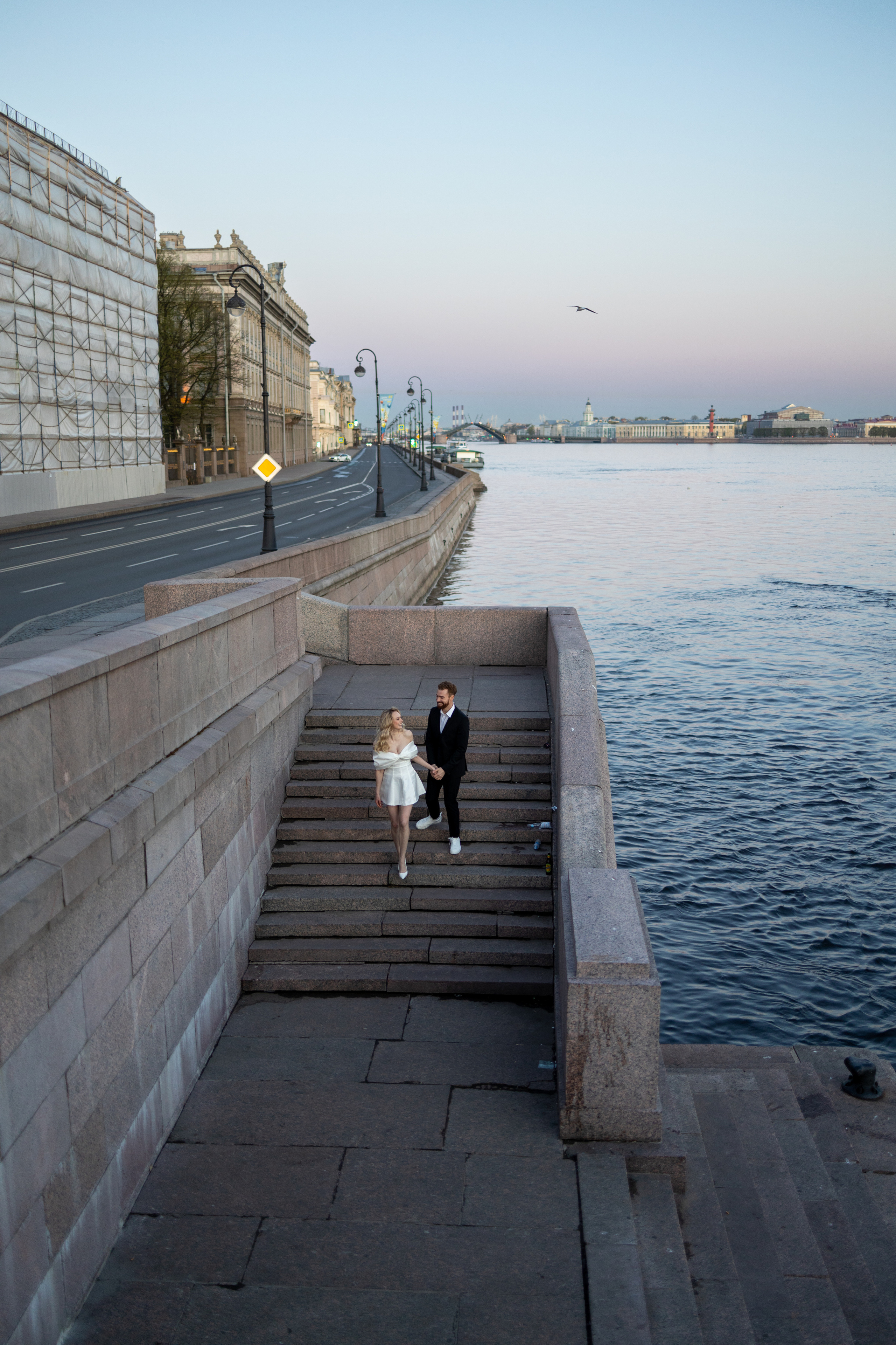 Белое платье, белая фата, белые ночи…. Репортажный и студийный фотограф в Москве — Софи
