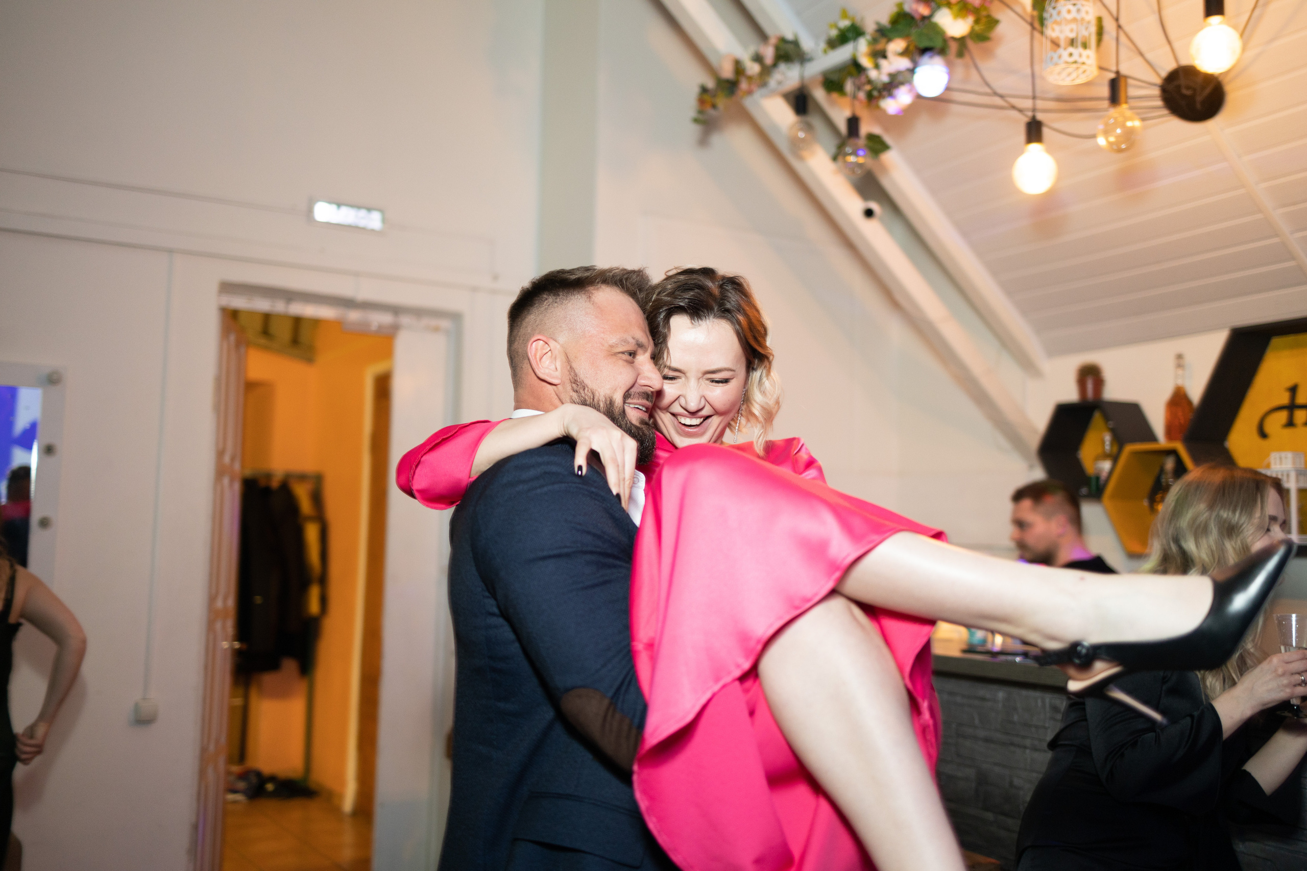 Празднование дня рождения в лофте. Репортажный и студийный фотограф в Москве — Софи