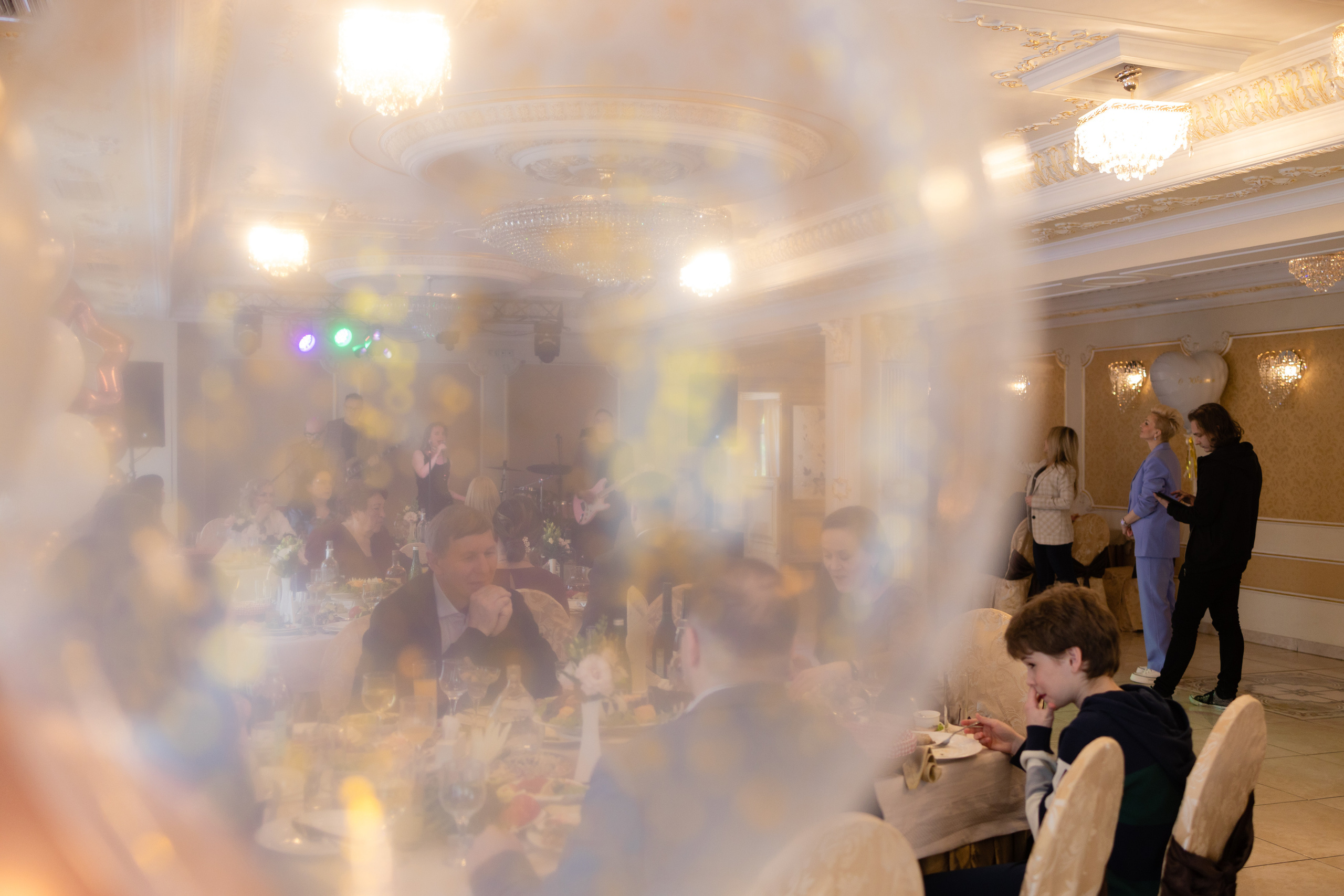 Празднование дня рождения в ресторане. Репортажный и студийный фотограф в Москве — Софи