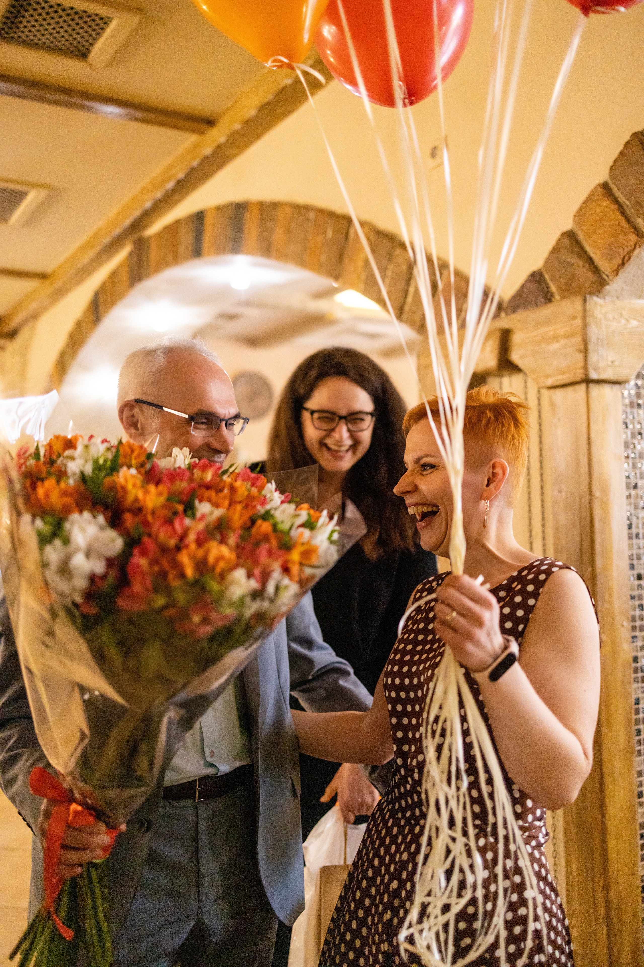 Празднование дня рождения в ресторане. Репортажный и студийный фотограф в Москве — Софи