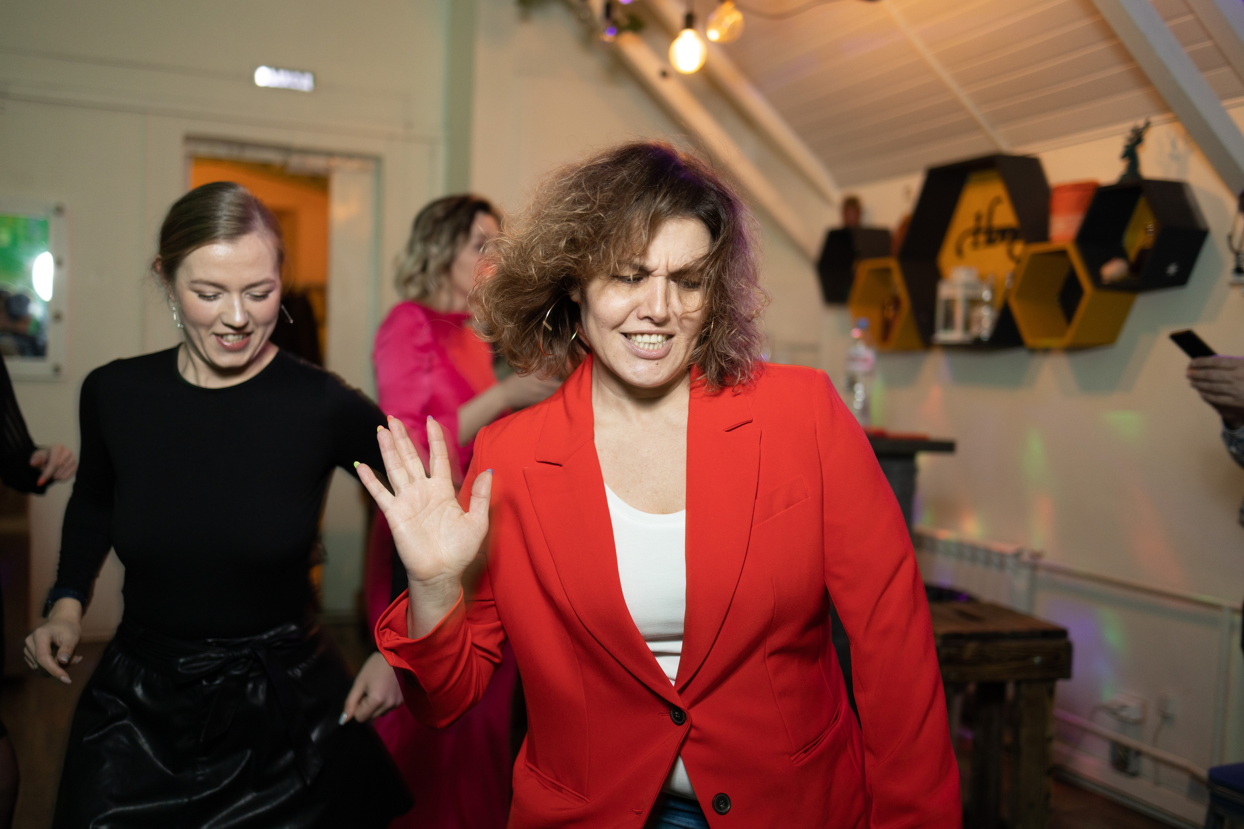 Празднование дня рождения в лофте. Репортажный и студийный фотограф в Москве — Софи