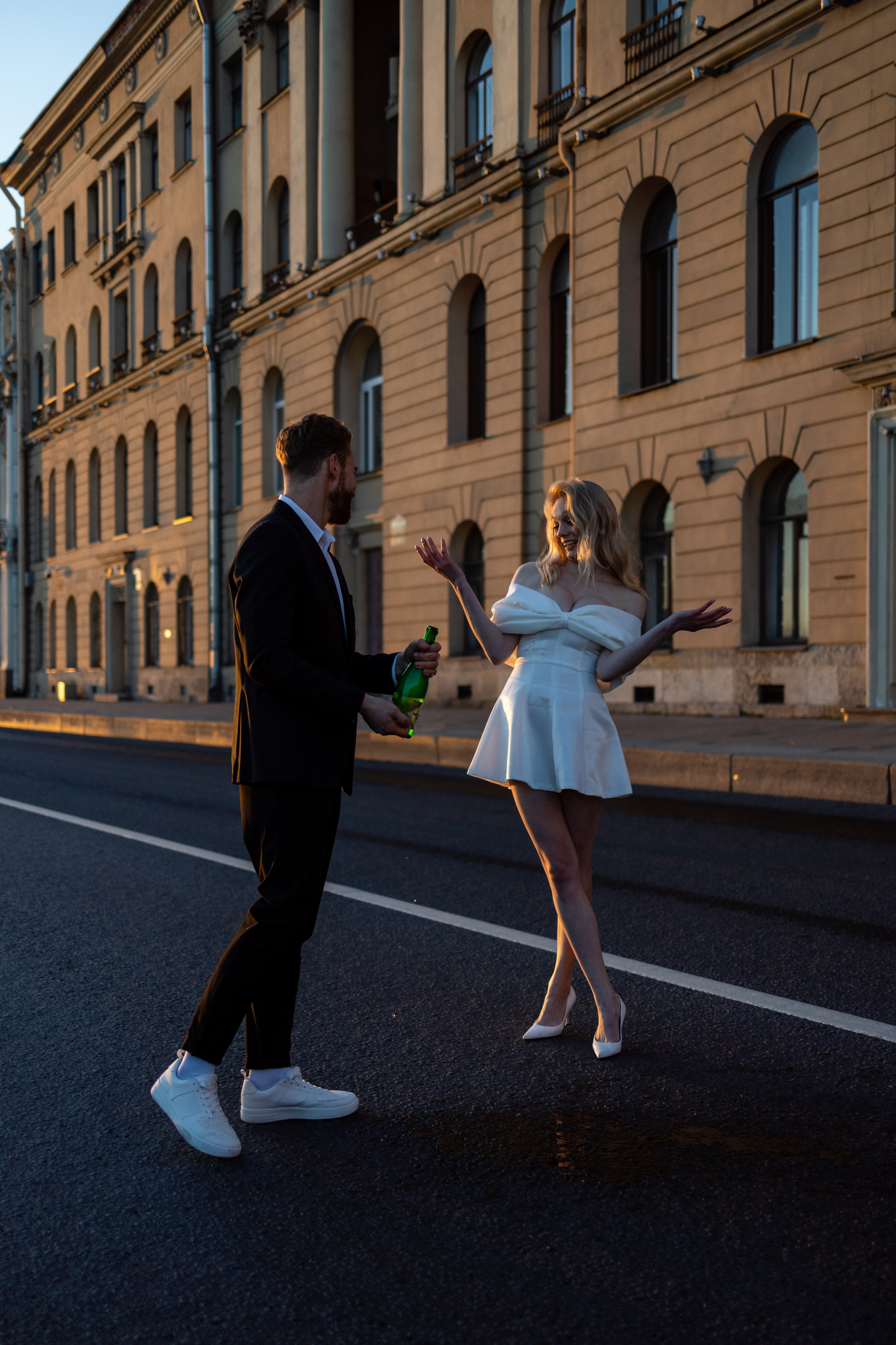 Белое платье, белая фата, белые ночи…. Репортажный и студийный фотограф в Москве — Софи