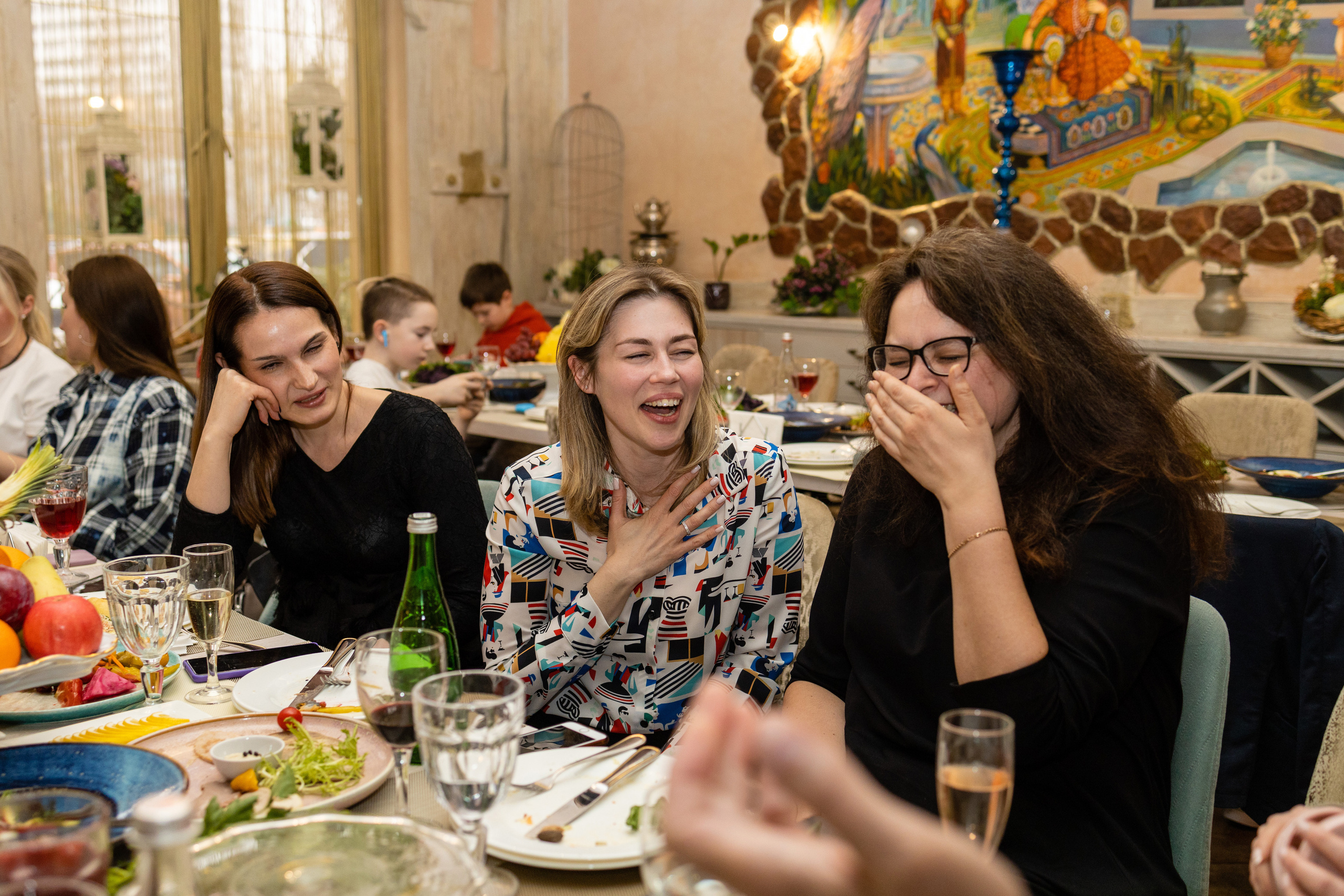 Празднование дня рождения в ресторане. Репортажный и студийный фотограф в Москве — Софи