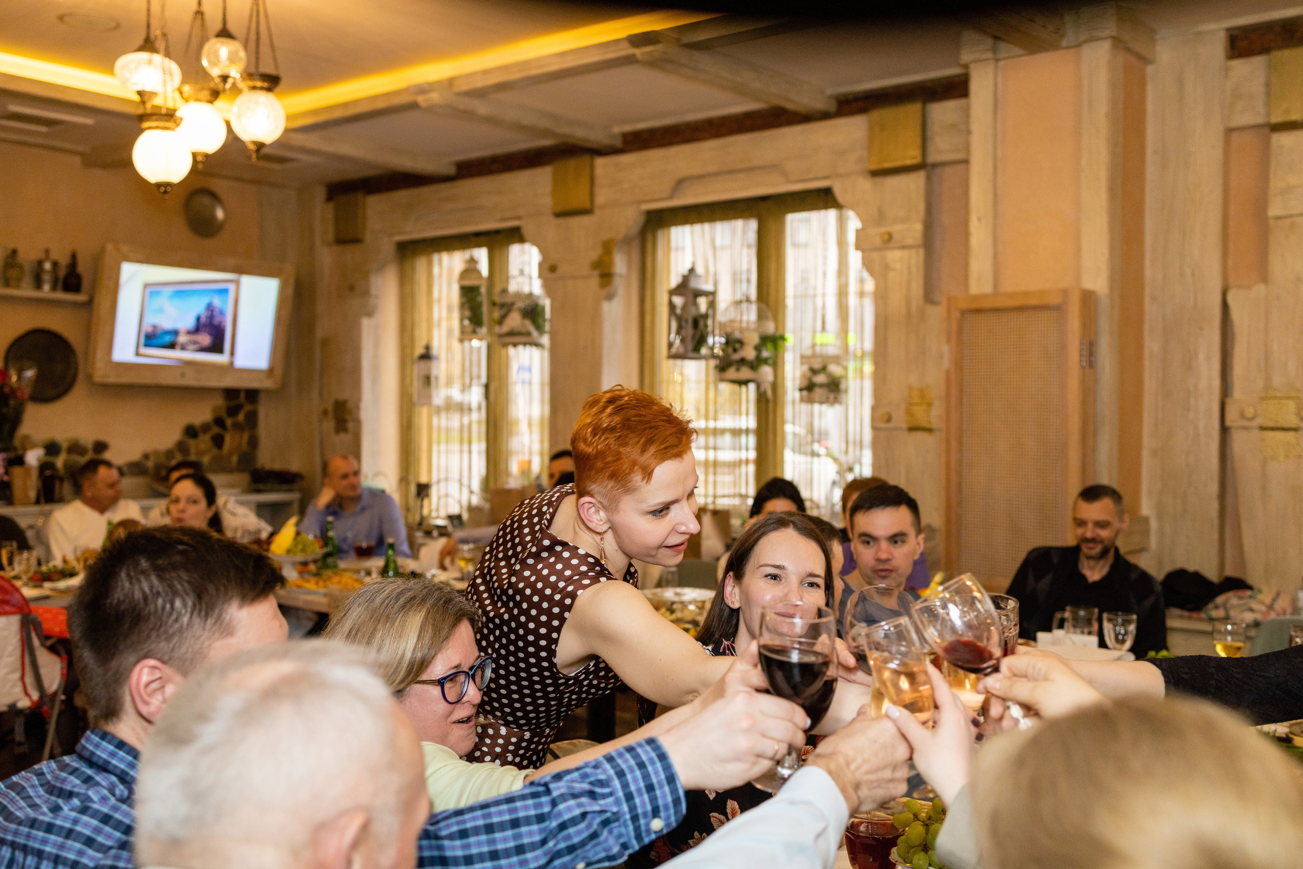 Празднование дня рождения в ресторане. Репортажный и студийный фотограф в Москве — Софи
