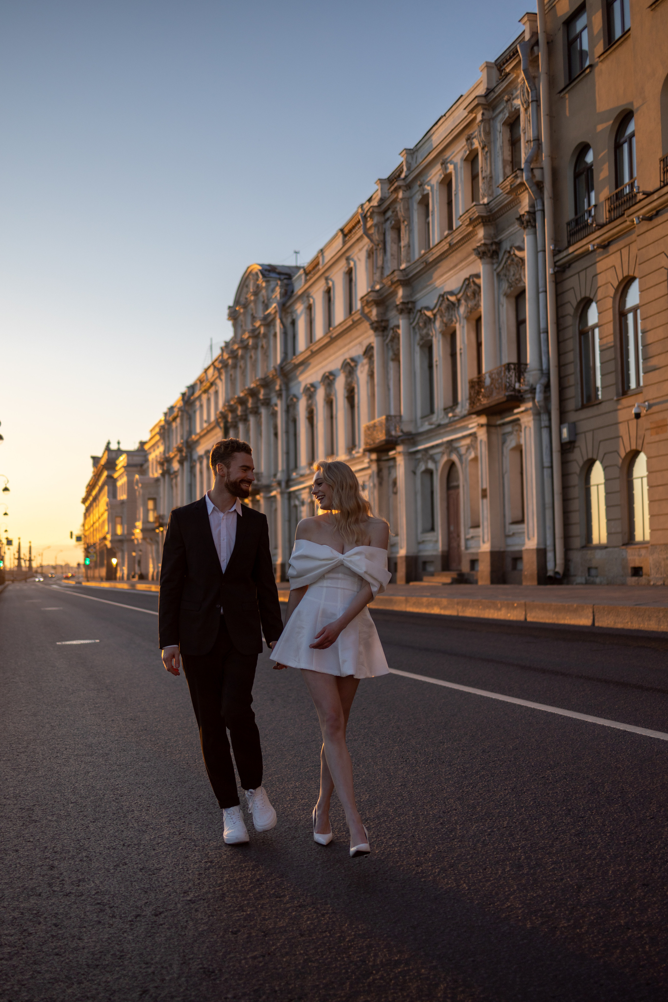 Белое платье, белая фата, белые ночи…. Репортажный и студийный фотограф в Москве — Софи