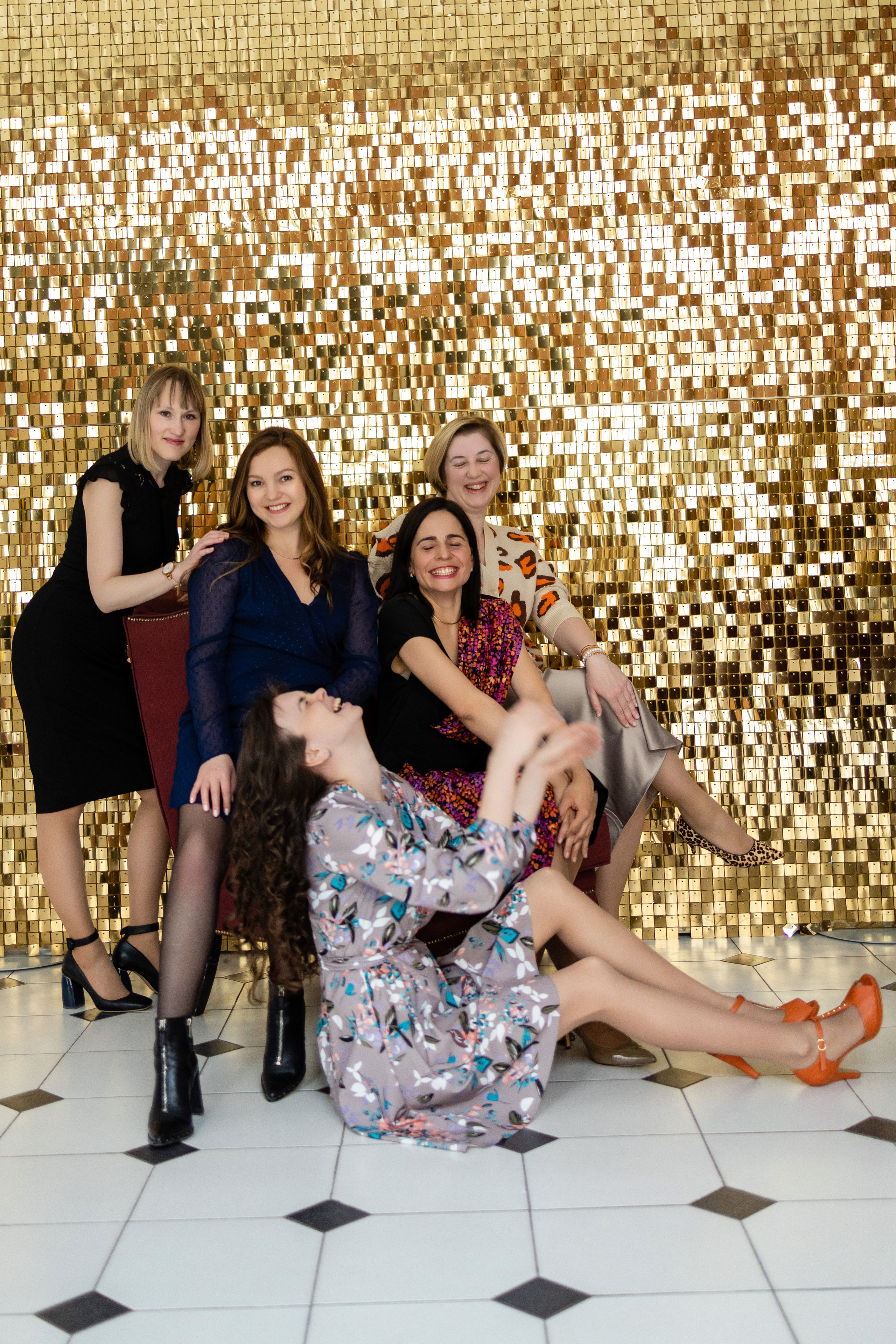 Празднование дня рождения в фотостудии. Репортажный и студийный фотограф в Москве — Софи