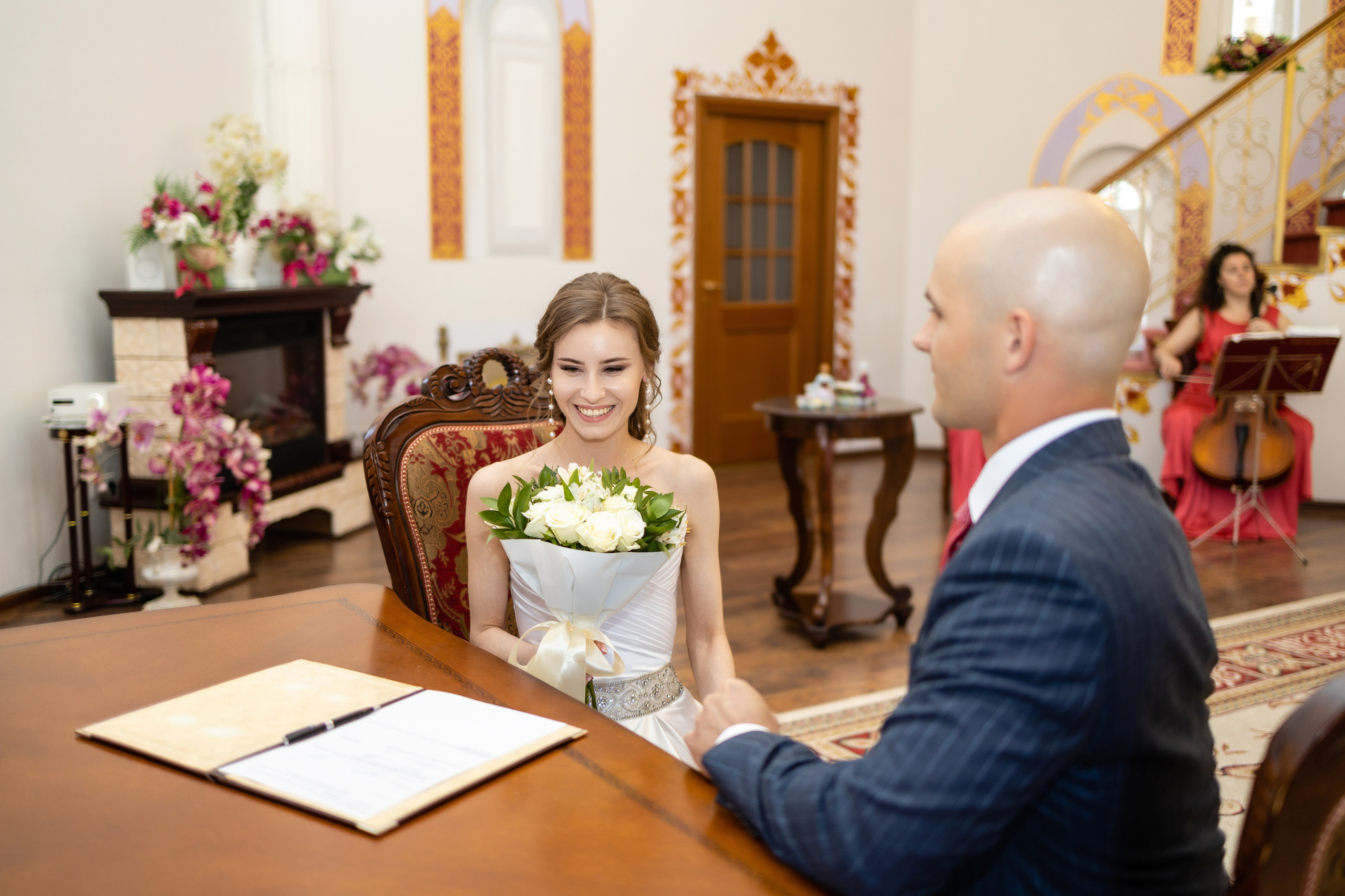 Начало сказки длиною в жизнь. ЗАГС в Измайловском Кремле. Репортажный и студийный фотограф в Москве — Софи