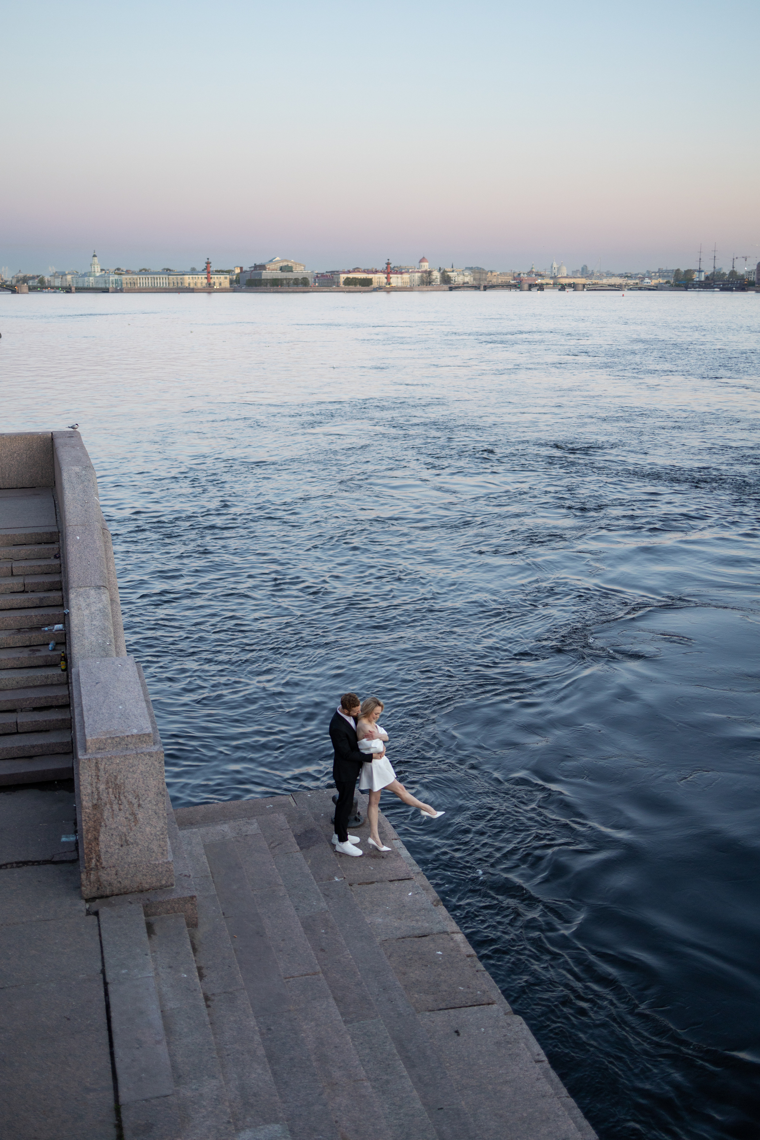 Белое платье, белая фата, белые ночи…. Репортажный и студийный фотограф в Москве — Софи
