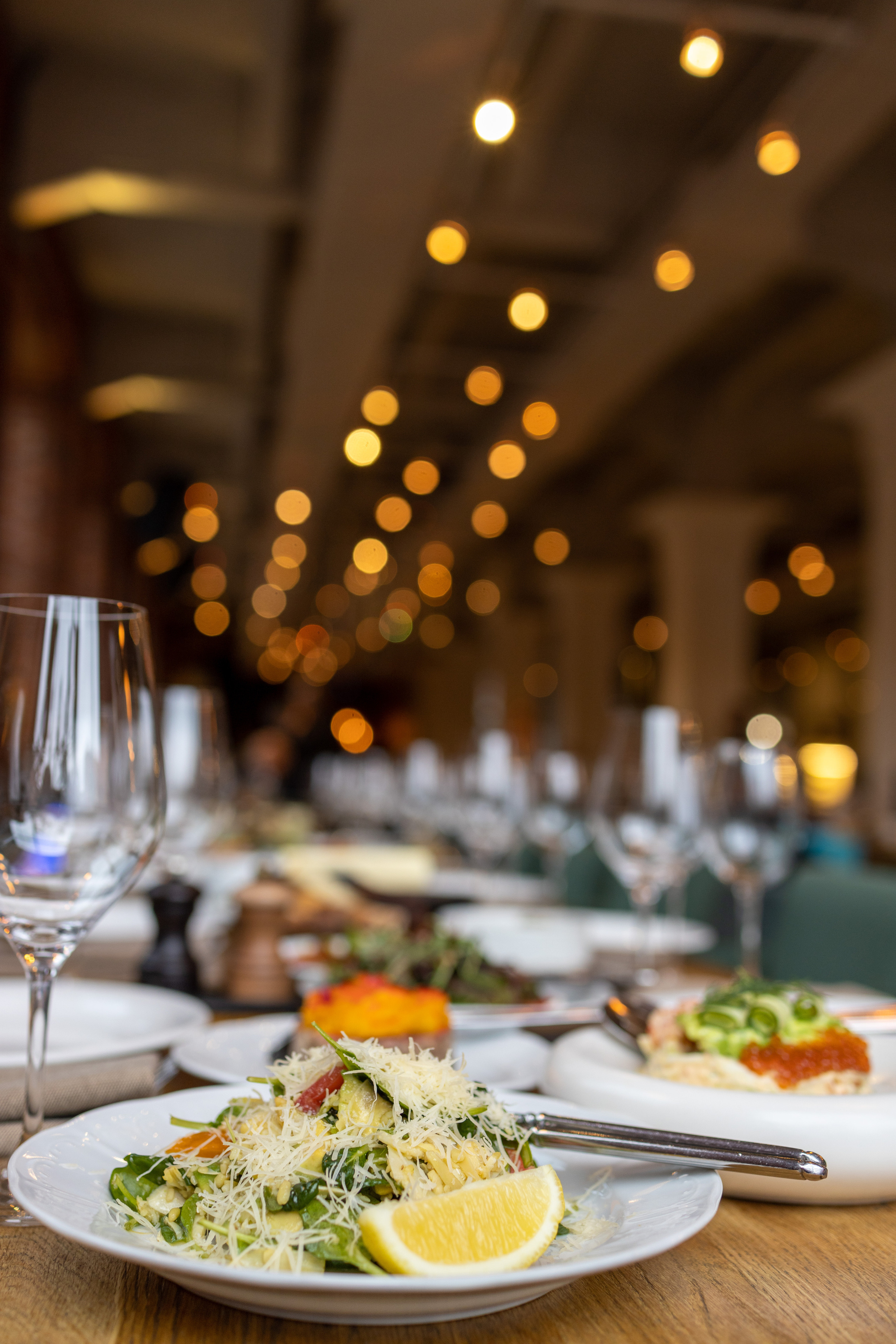 Празднование дня рождения в ресторане. Репортажный и студийный фотограф в Москве — Софи