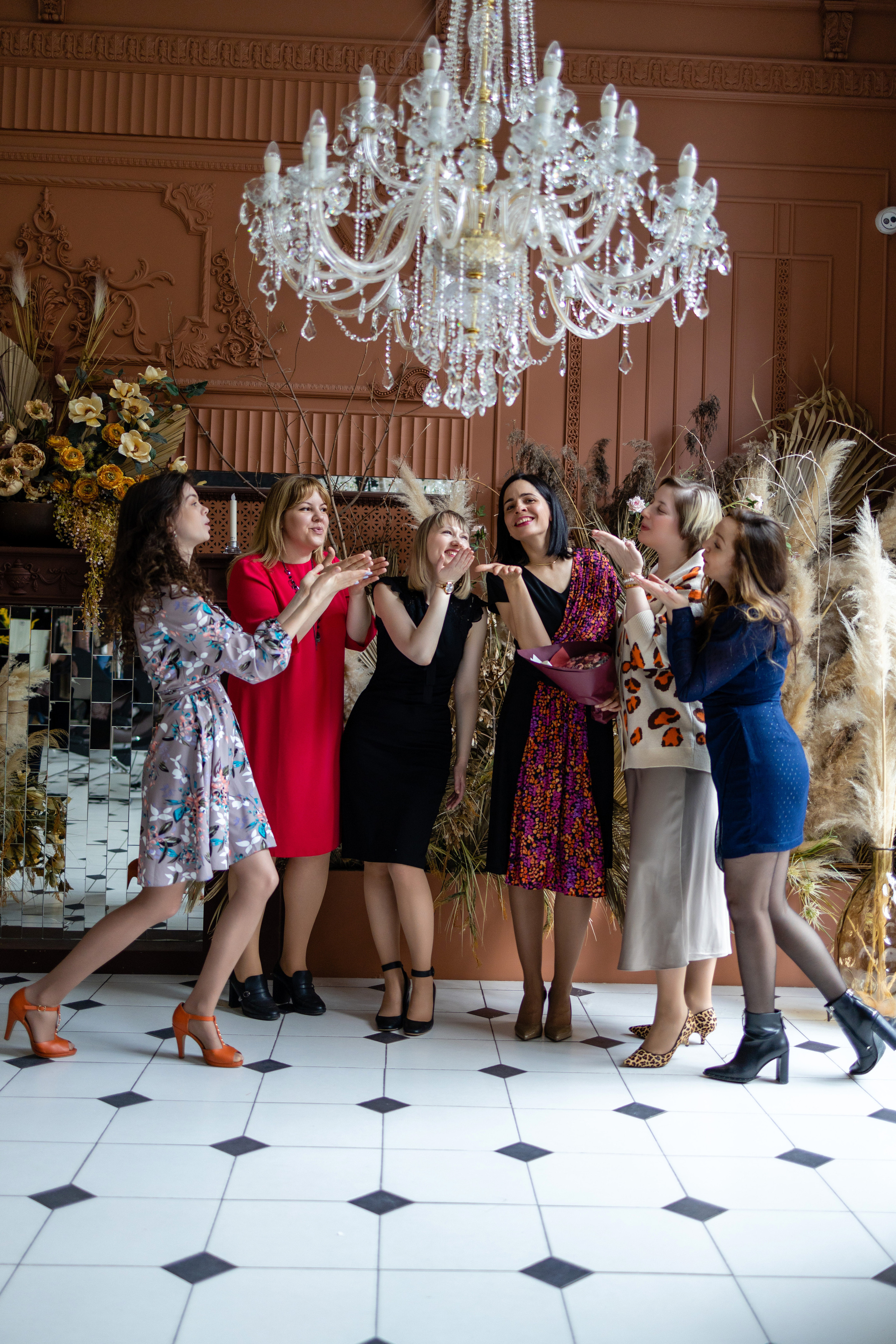 Празднование дня рождения в фотостудии. Репортажный и студийный фотограф в Москве — Софи