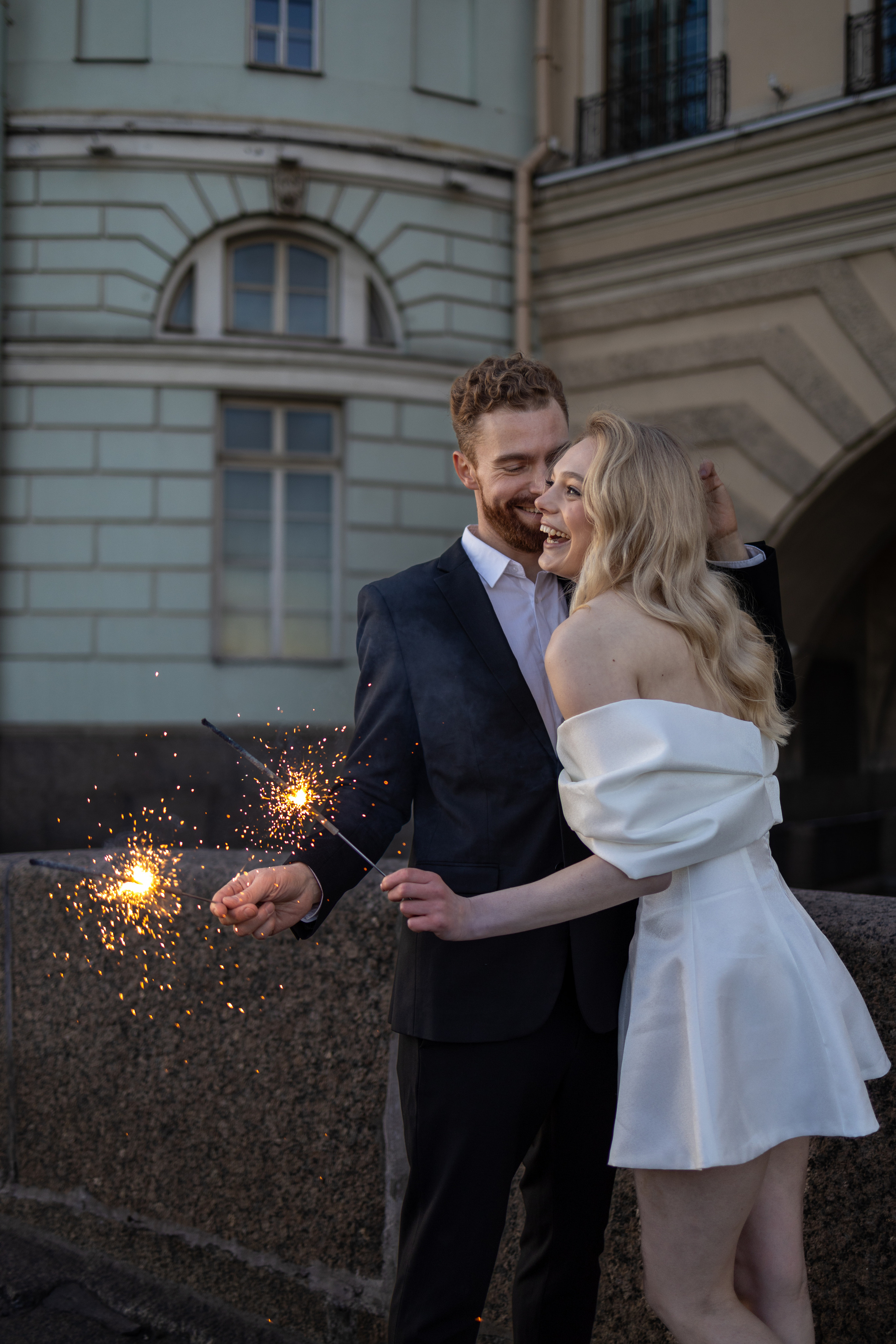 Белое платье, белая фата, белые ночи…. Репортажный и студийный фотограф в Москве — Софи