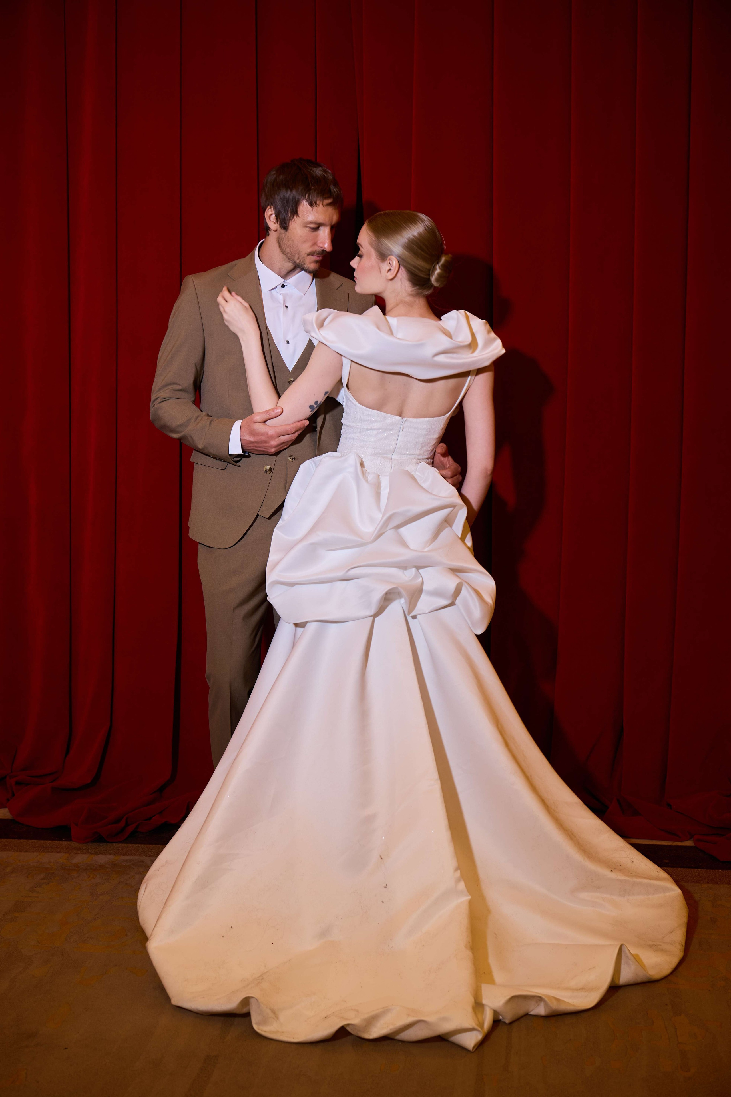 Большой. В декорациях любви. Свадебный и семейный фотограф в Курске — Дмитрий Сазонов