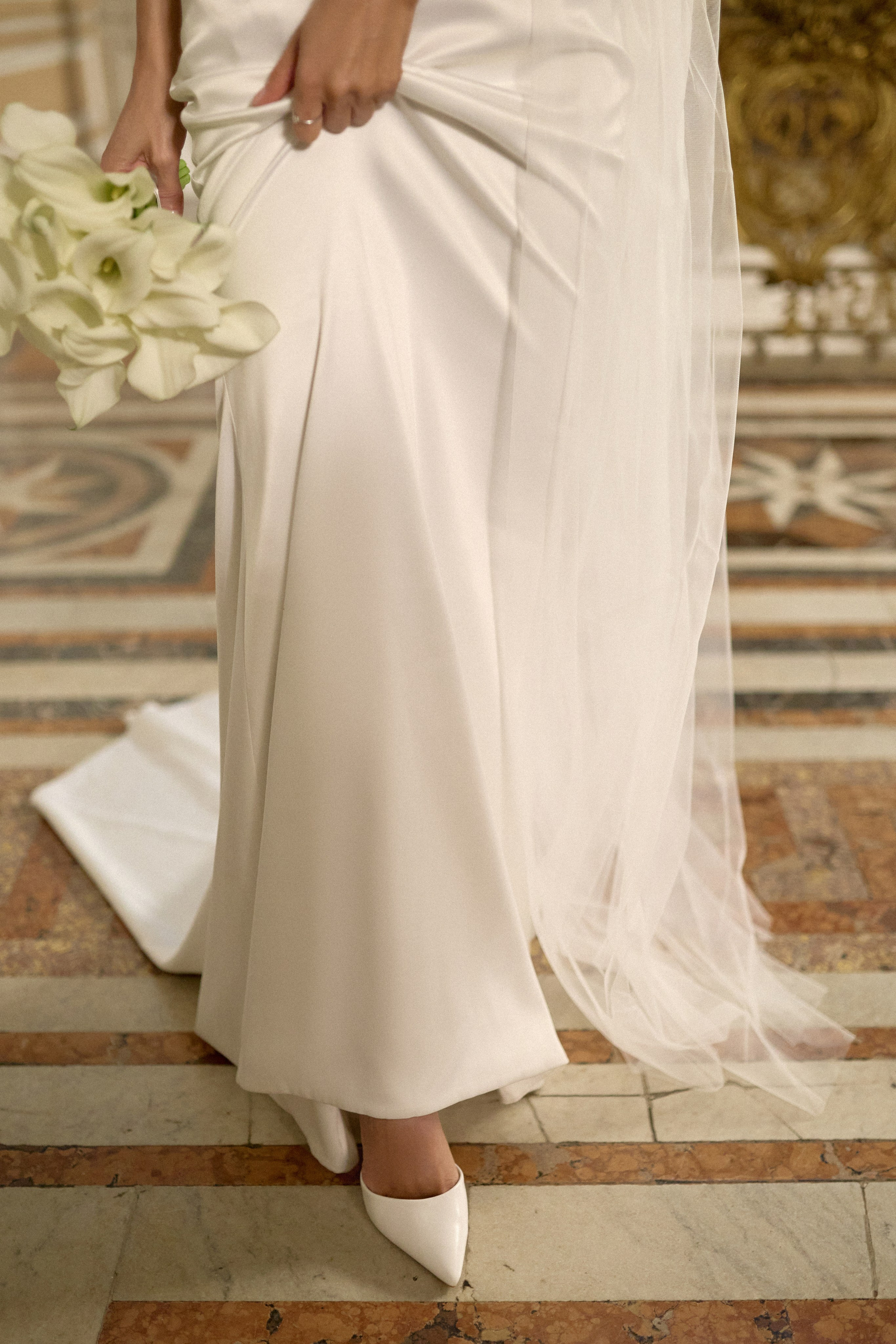 Свадебная фотосессия в Дворце Бракосочетания № 1. Сестры Карабаза. Фотографы и ретушеры в Москве и Санкт-Петербурге