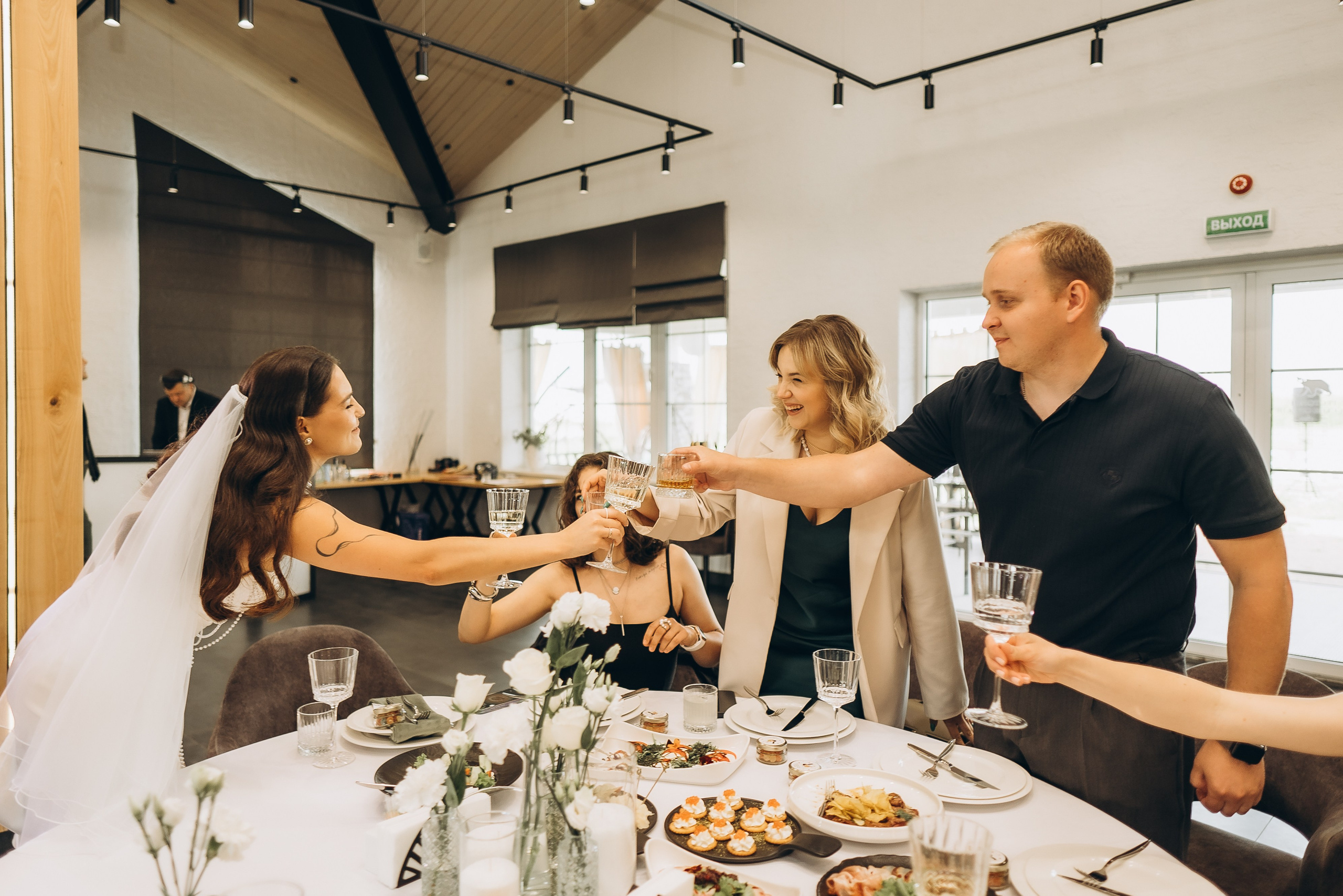 Выездная регистрация+банкет. Фотограф ПИТЕР СПБ Надежда Баранова