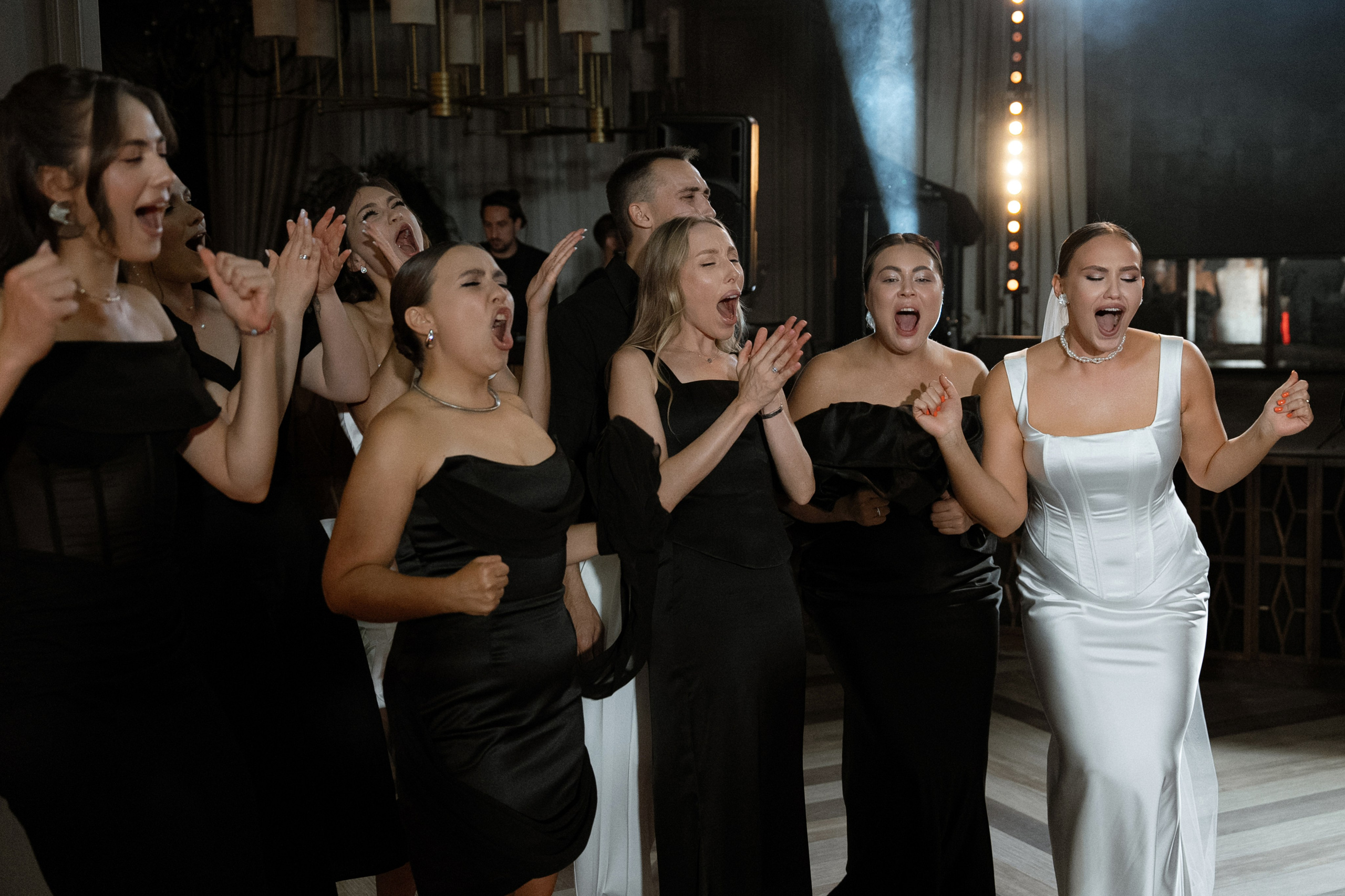 Гермес. Orange. Семейный и портретный фотограф в Саратове Сахарова Маша