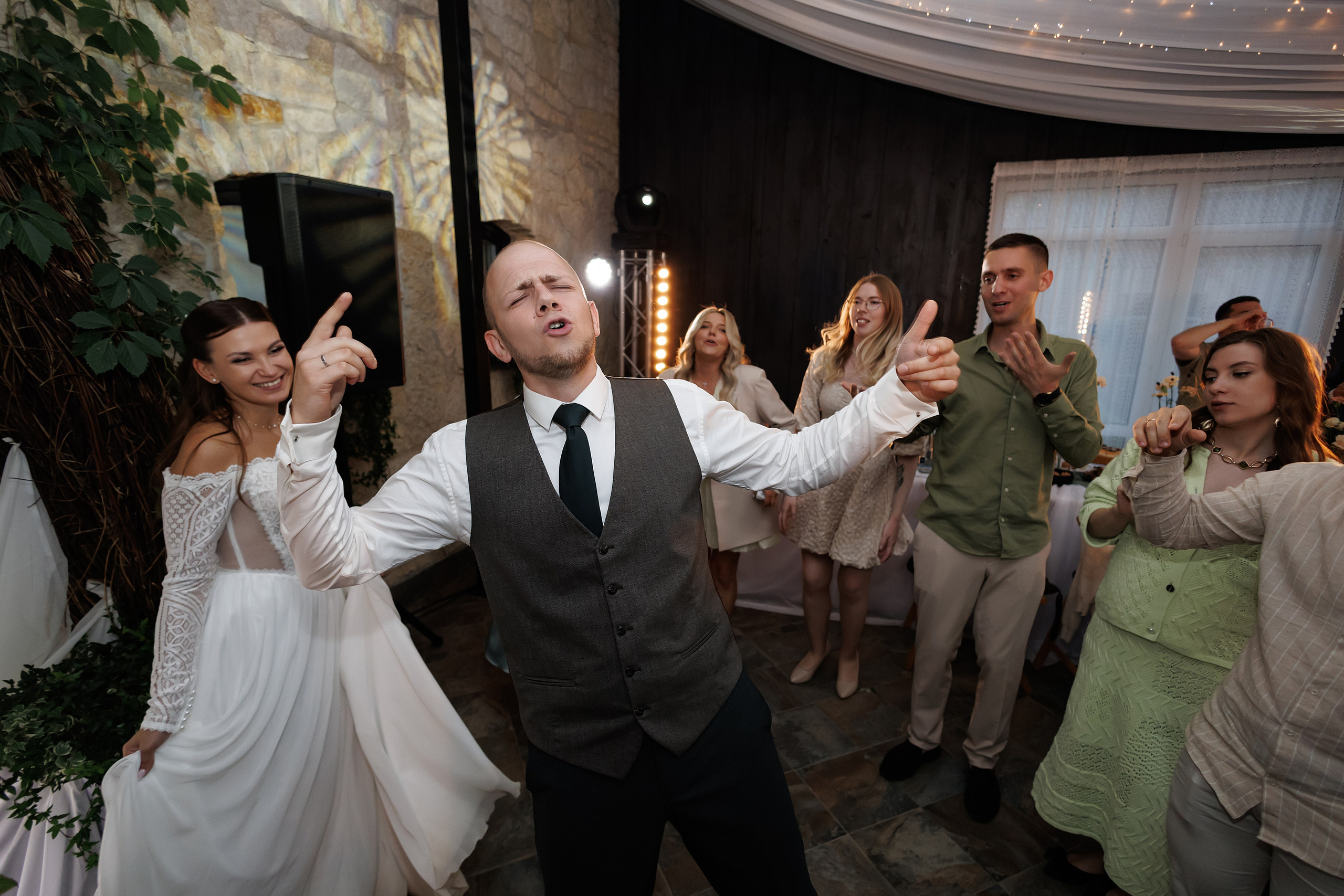 Ирина и Роман. Свадебный фотограф в Пскове и Санкт-Петербурге | Анна Голикова