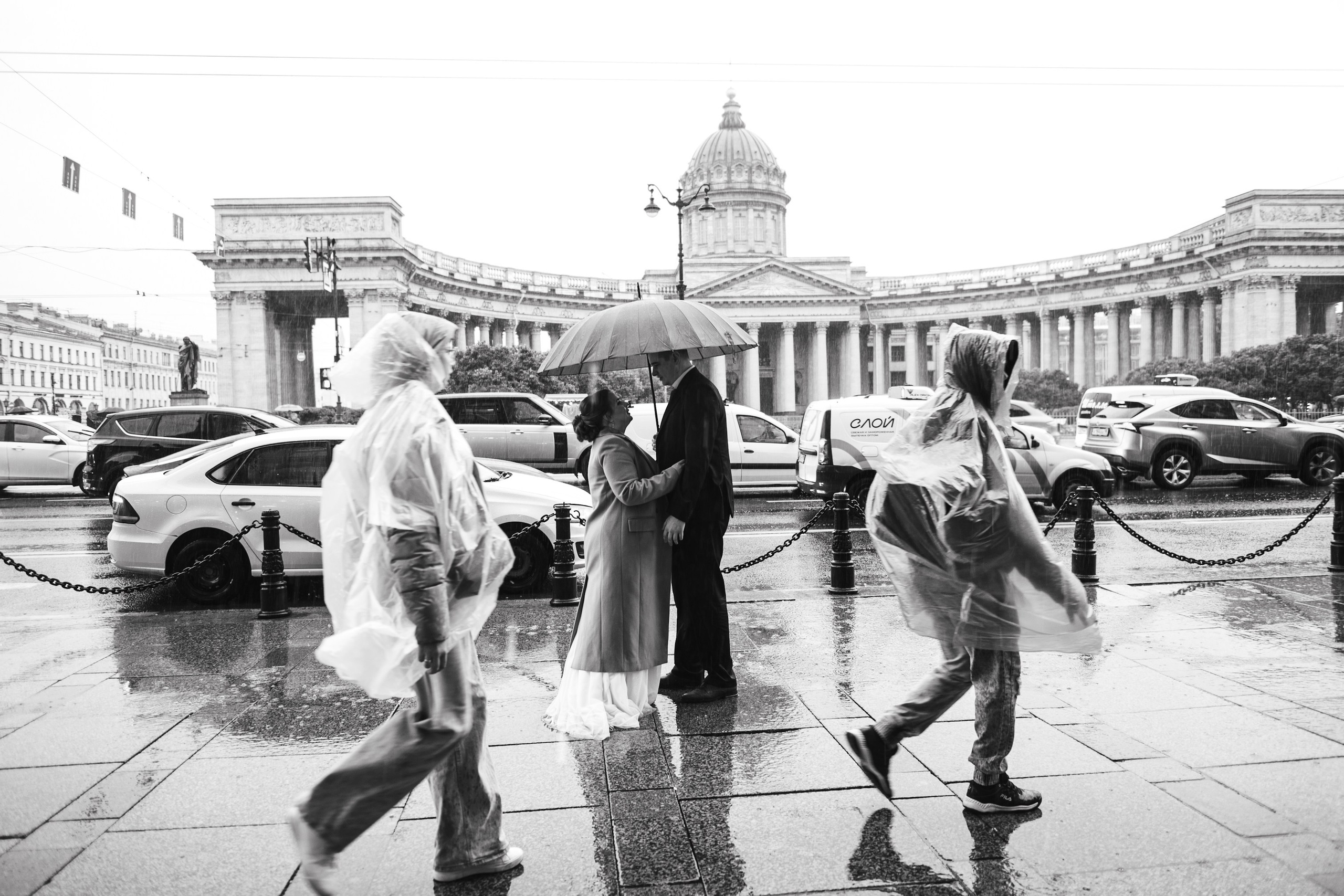 Любовь под дождем. Александр и Алена. Свадебный и семейный фотограф София Невская
