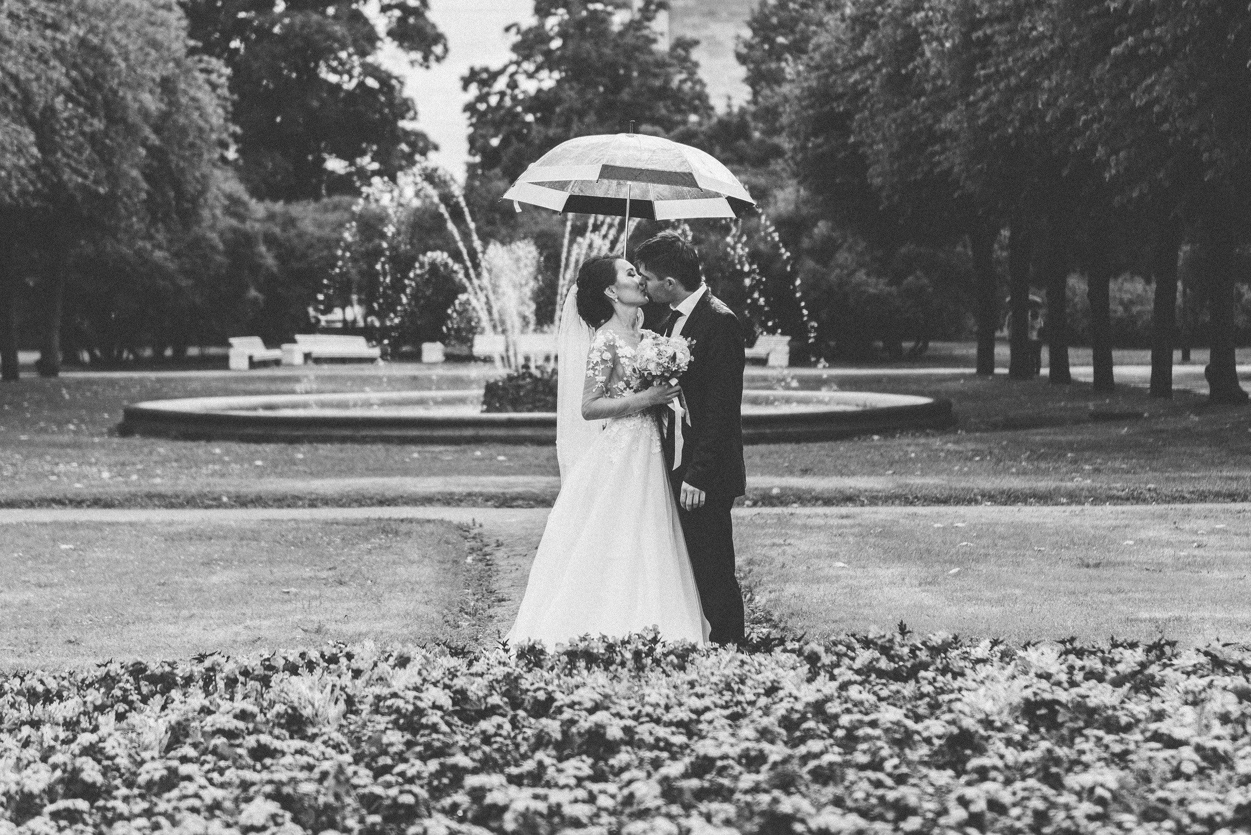 Свадьба для любителей ч/б фото. Артем и Айна. Свадебный и семейный фотограф София Невская