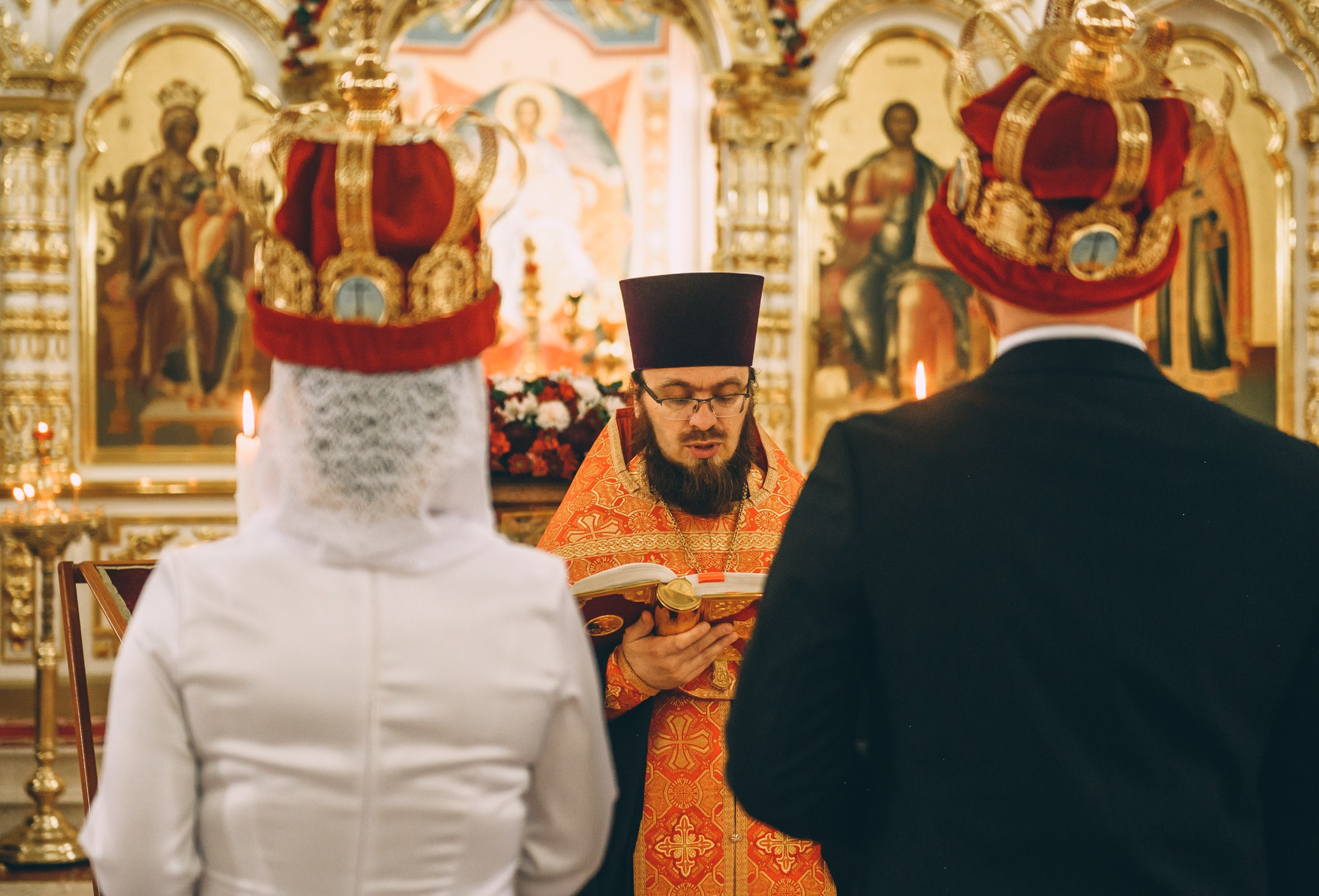 Венчание в соборе Владимира Равноапостольного. Свадебный и семейный фотограф София Невская
