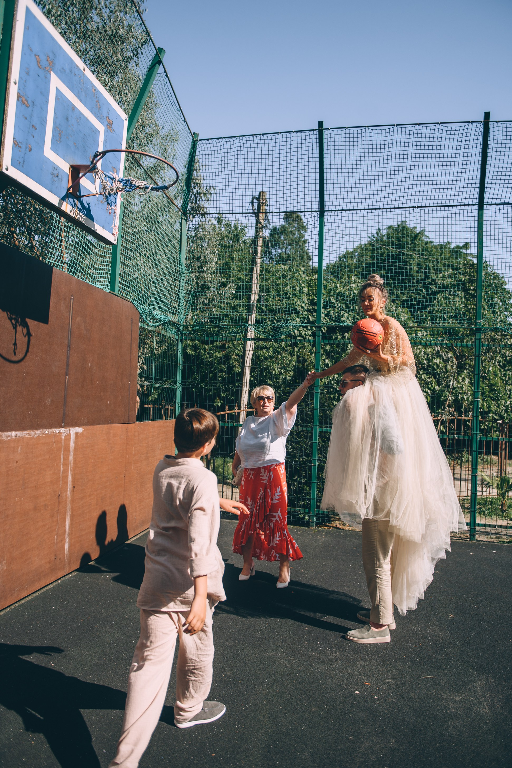 Стильные, красивые, влюбленные и Сочи. Свадебный и семейный фотограф София Невская