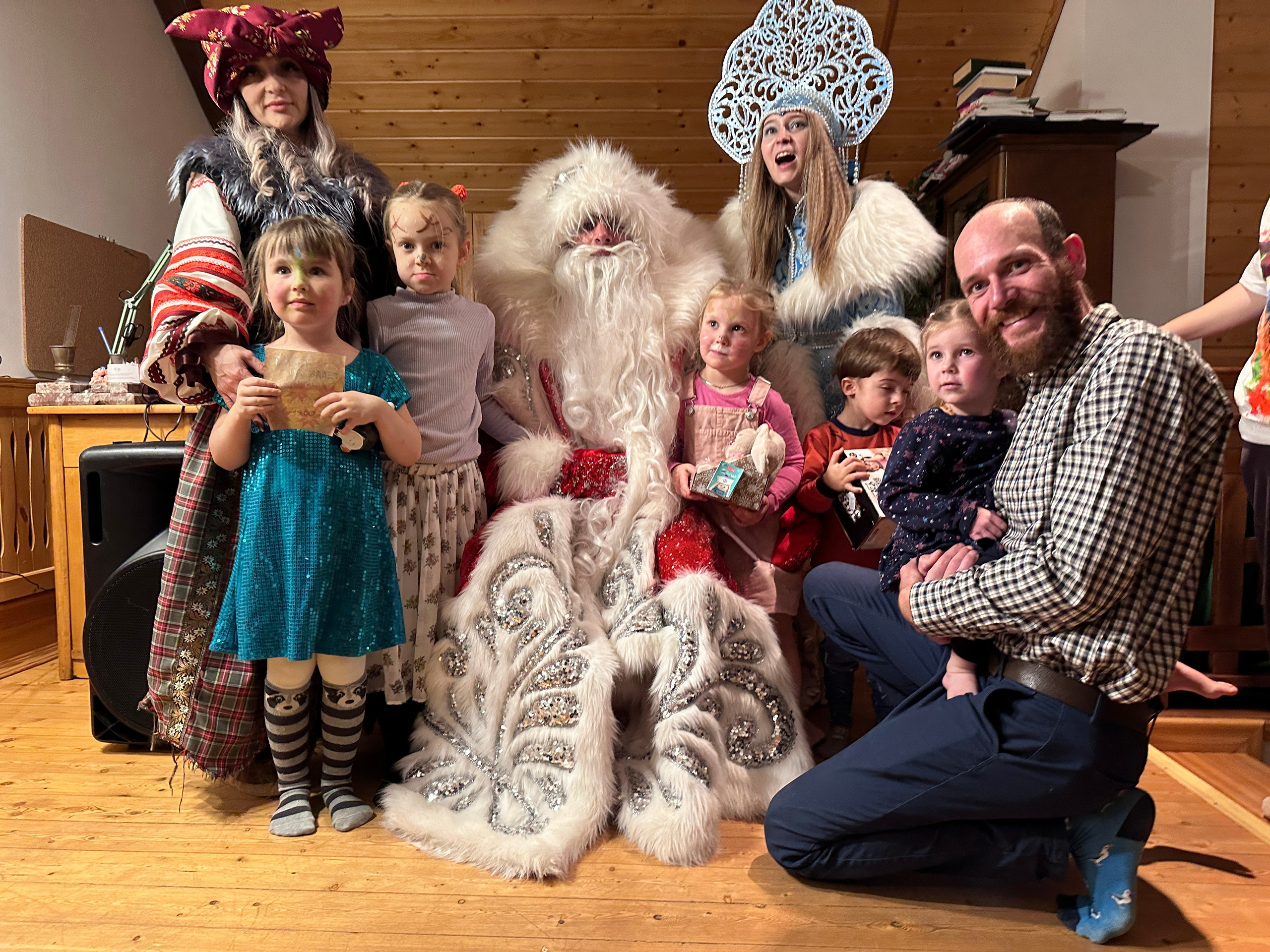 Дети. Смотри, красота!